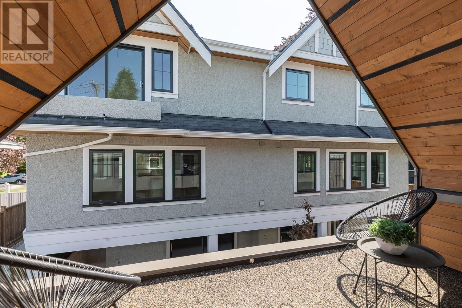 Photo 18 of 1135 W 33rd Avenue, Vancouver BC