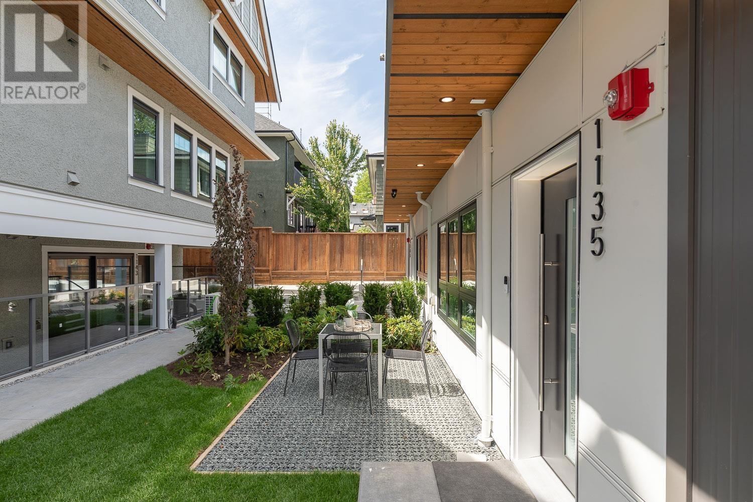 Photo 23 of 1135 W 33rd Avenue, Vancouver BC