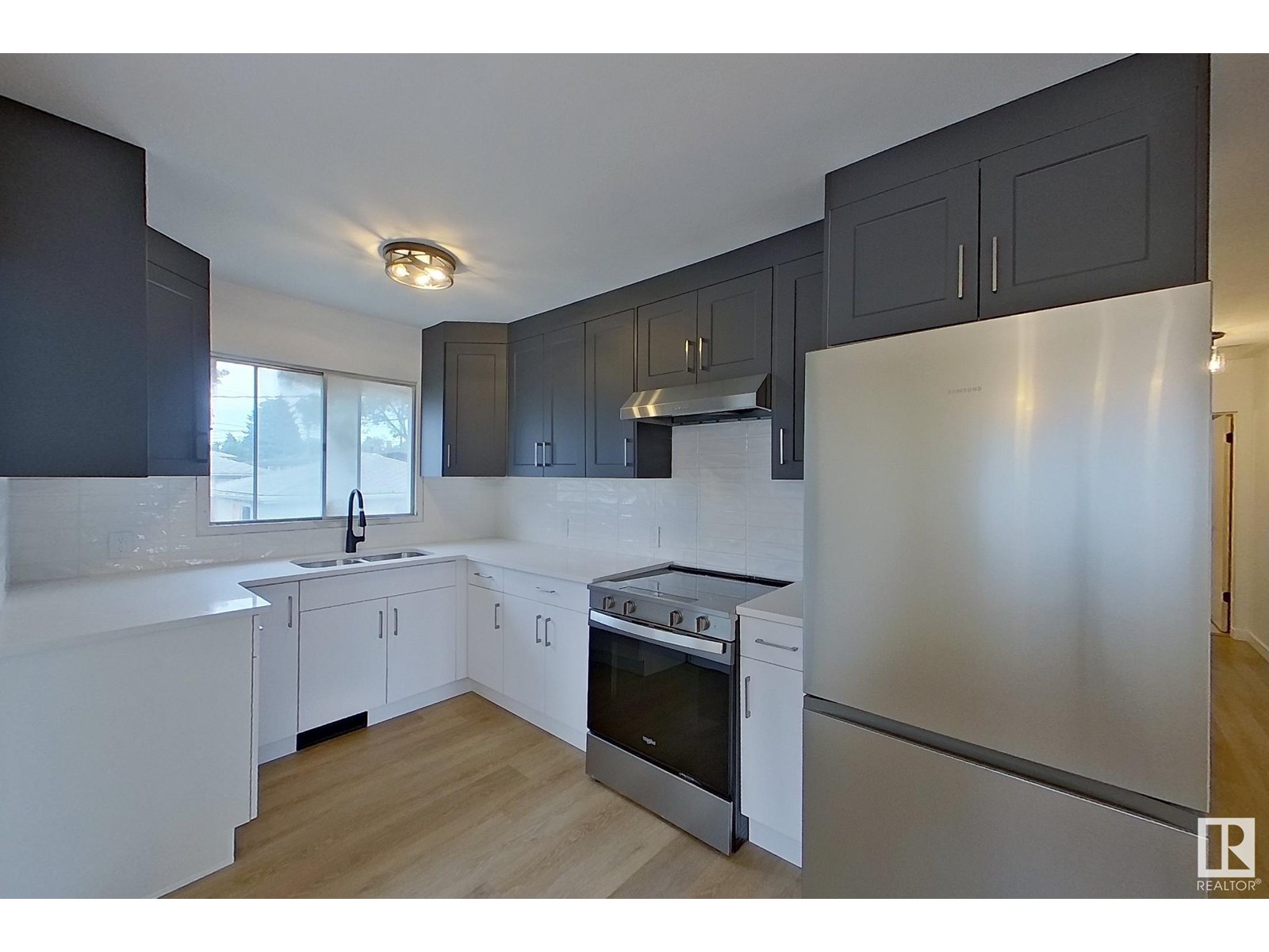 Single Family House Raised bungalow for Sale in   ST NW Edmonton 