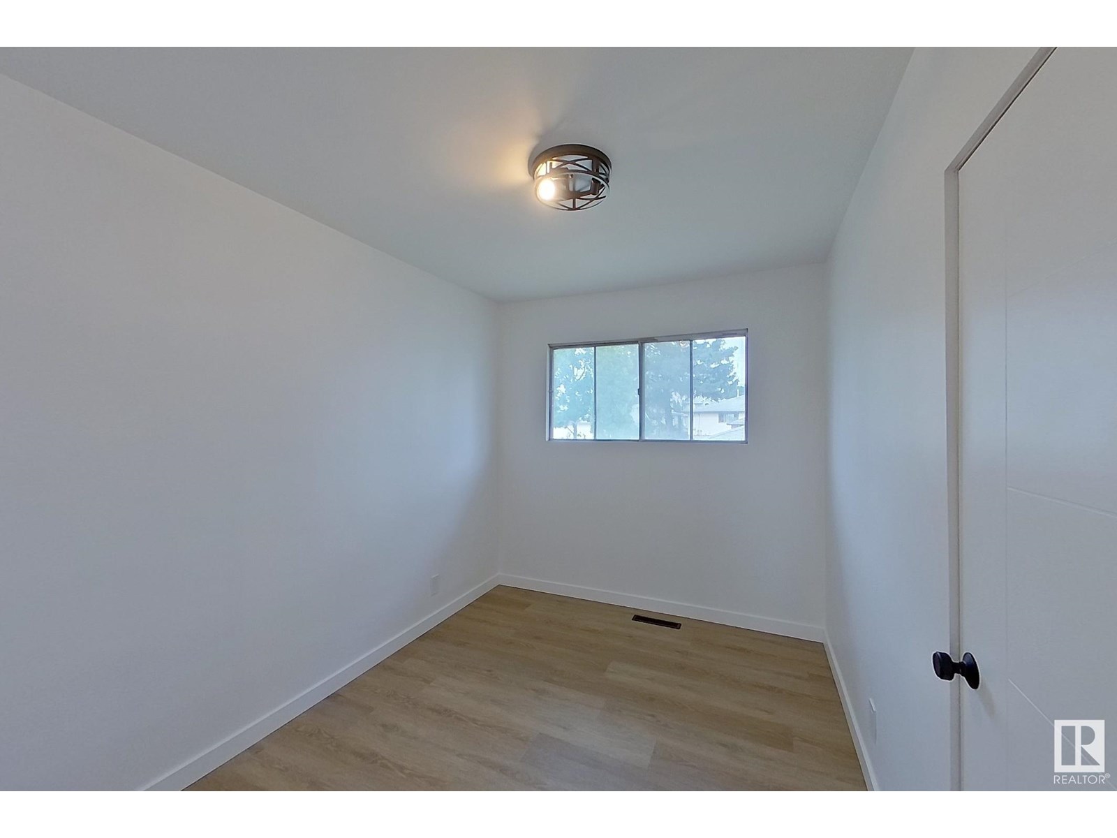 Single Family House Raised bungalow for Sale in   ST NW Edmonton 