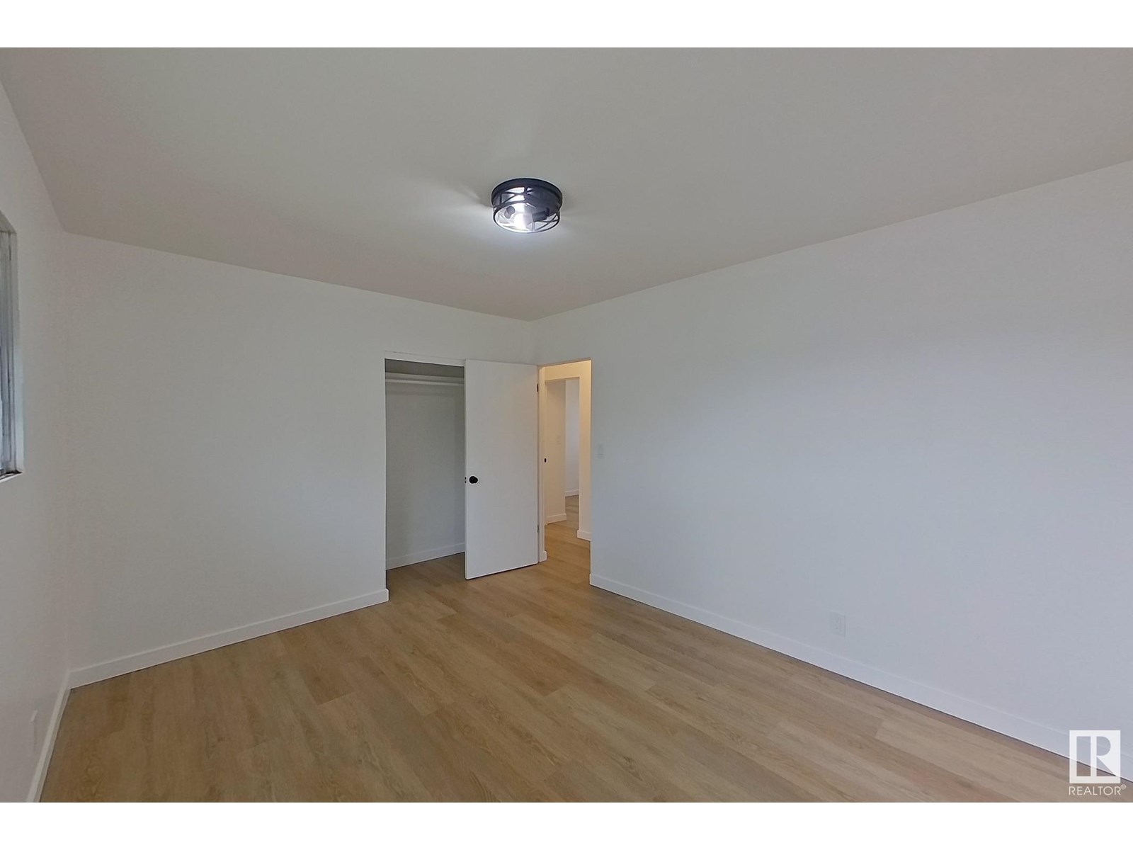Single Family House Raised bungalow for Sale in   ST NW Edmonton 
