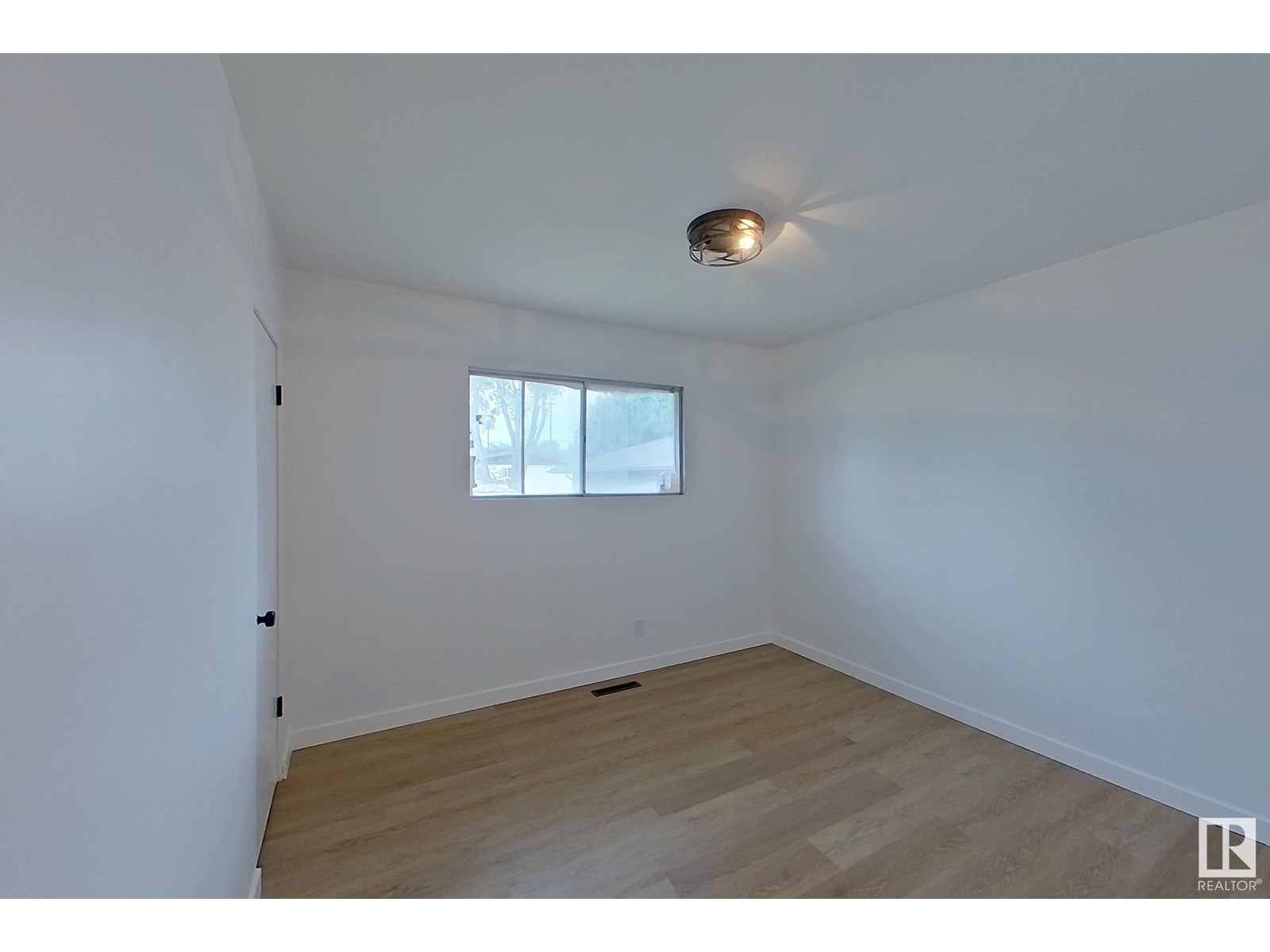 Single Family House Raised bungalow for Sale in   ST NW Edmonton 