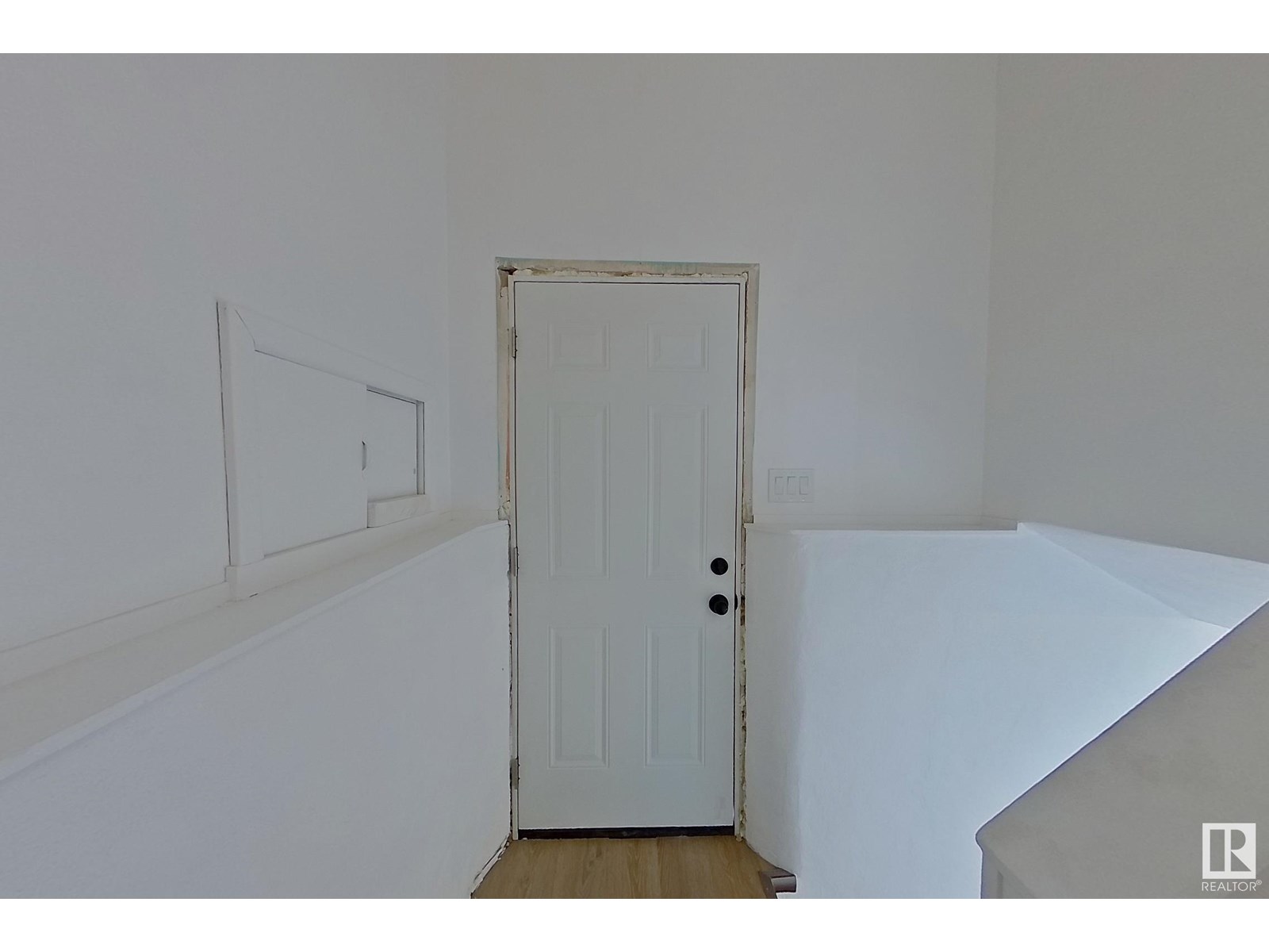 Single Family House Raised bungalow for Sale in   ST NW Edmonton 