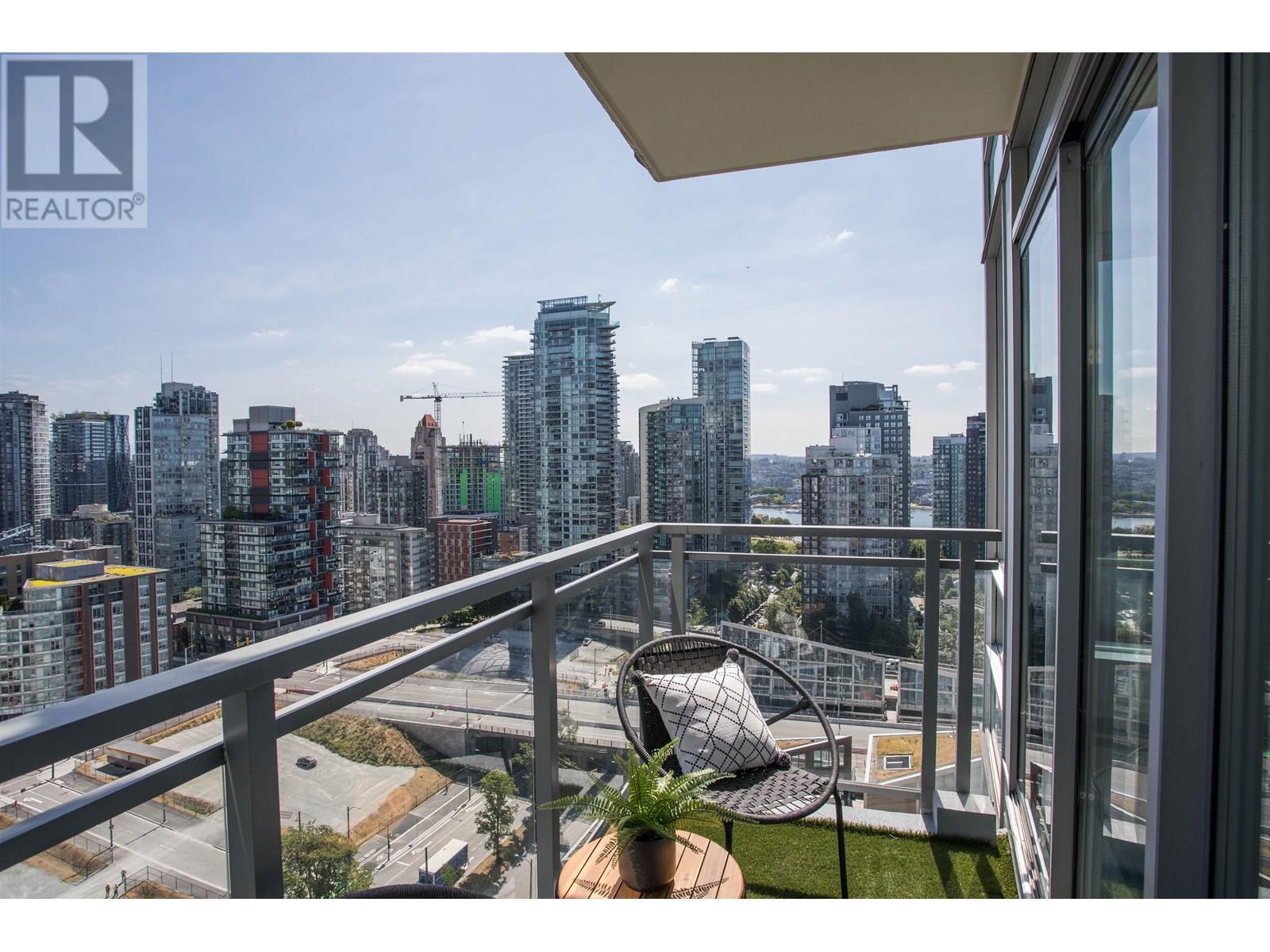 Photo 8 of 2202 1455 Howe Street, Vancouver BC