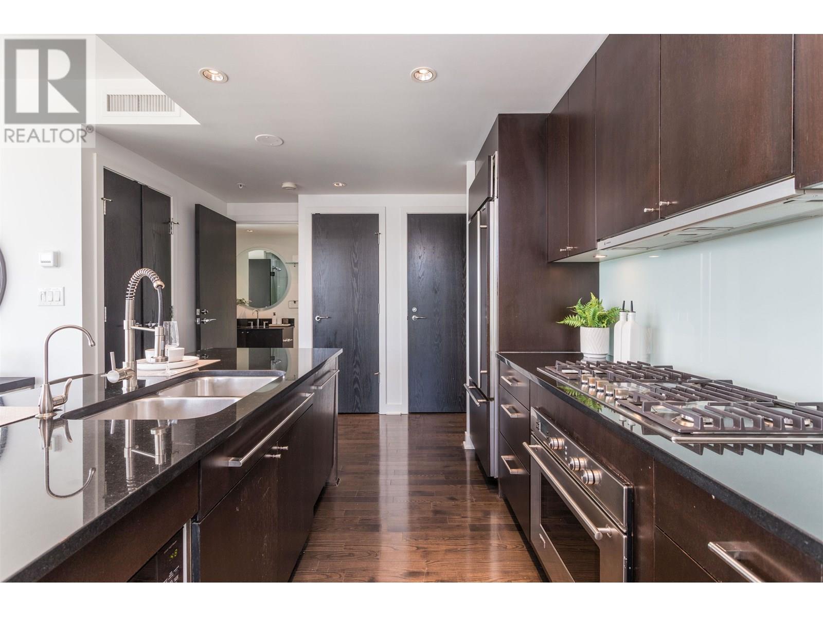 Photo 18 of 2202 1455 Howe Street, Vancouver BC