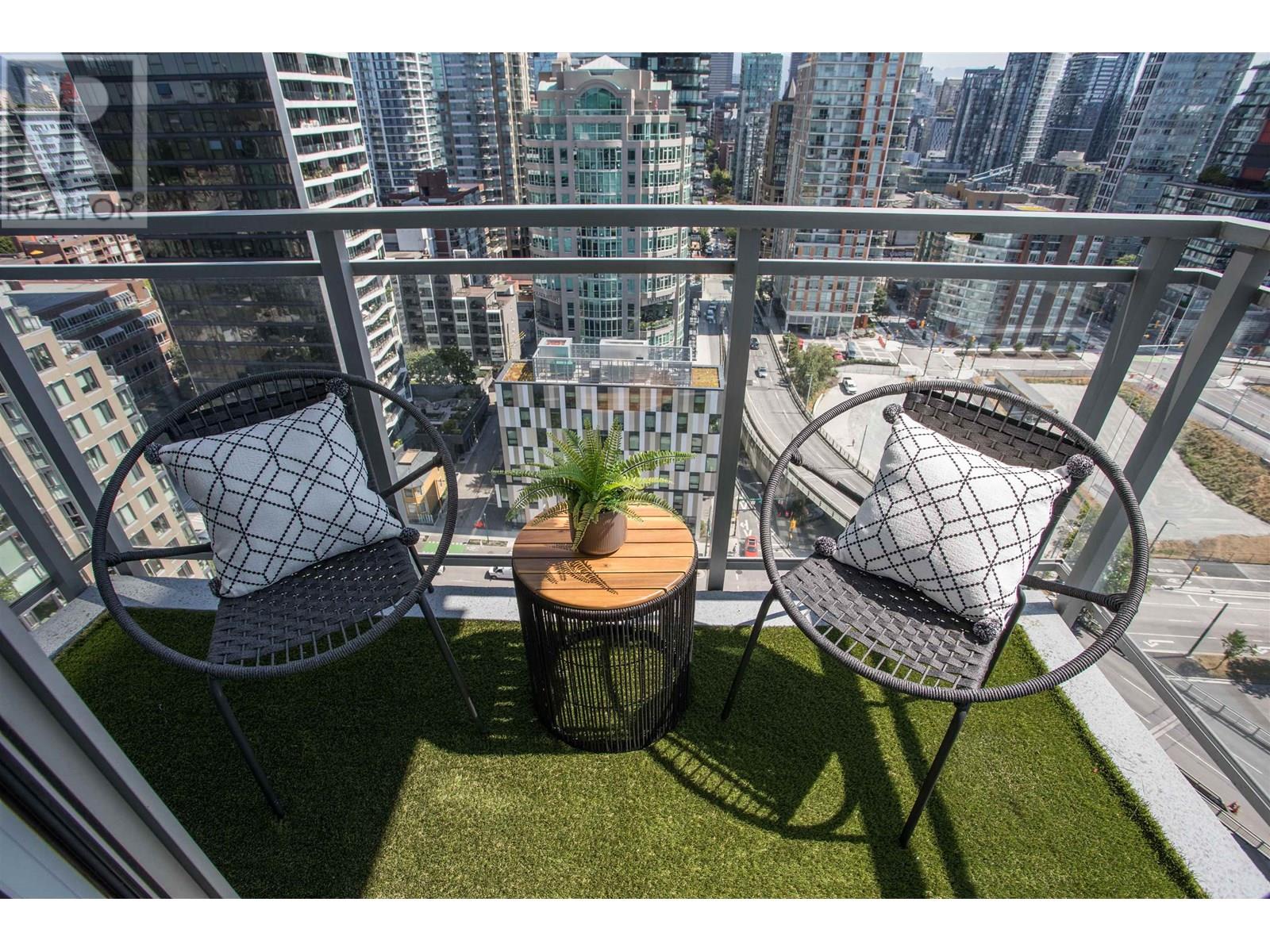 Photo 7 of 2202 1455 Howe Street, Vancouver BC