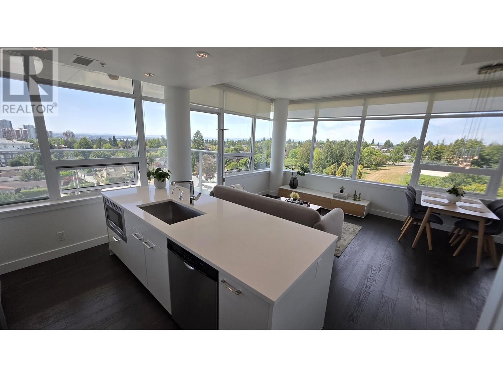 Photo 6 of 907 6383 Cambie Street, Vancouver BC