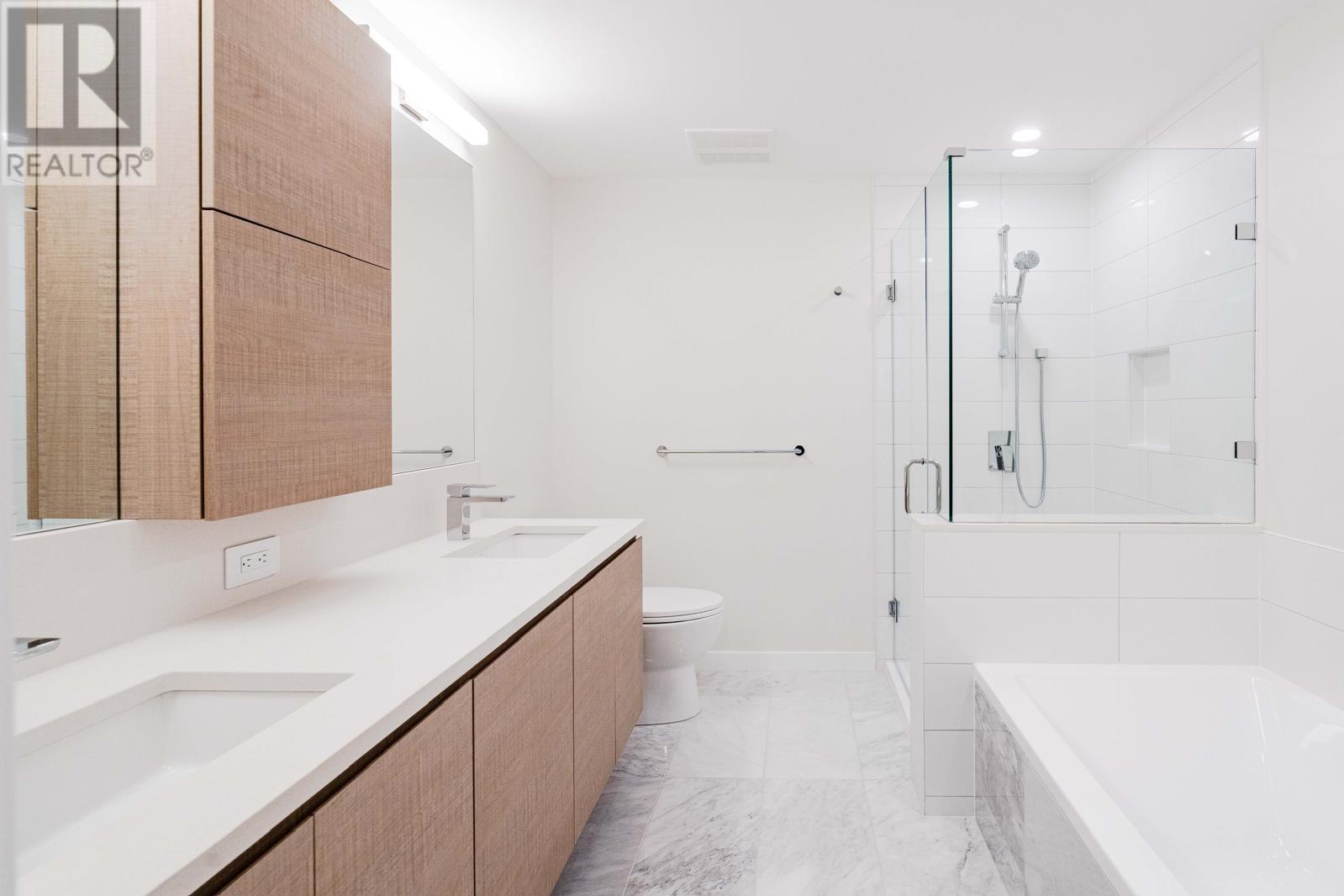 Photo 13 of 607 2108 Gilmore Avenue, Burnaby BC