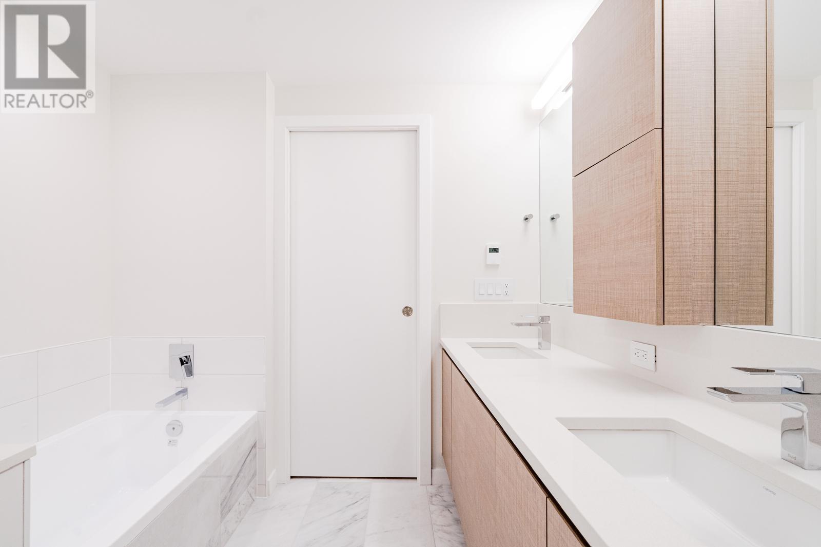 Photo 16 of 607 2108 Gilmore Avenue, Burnaby BC