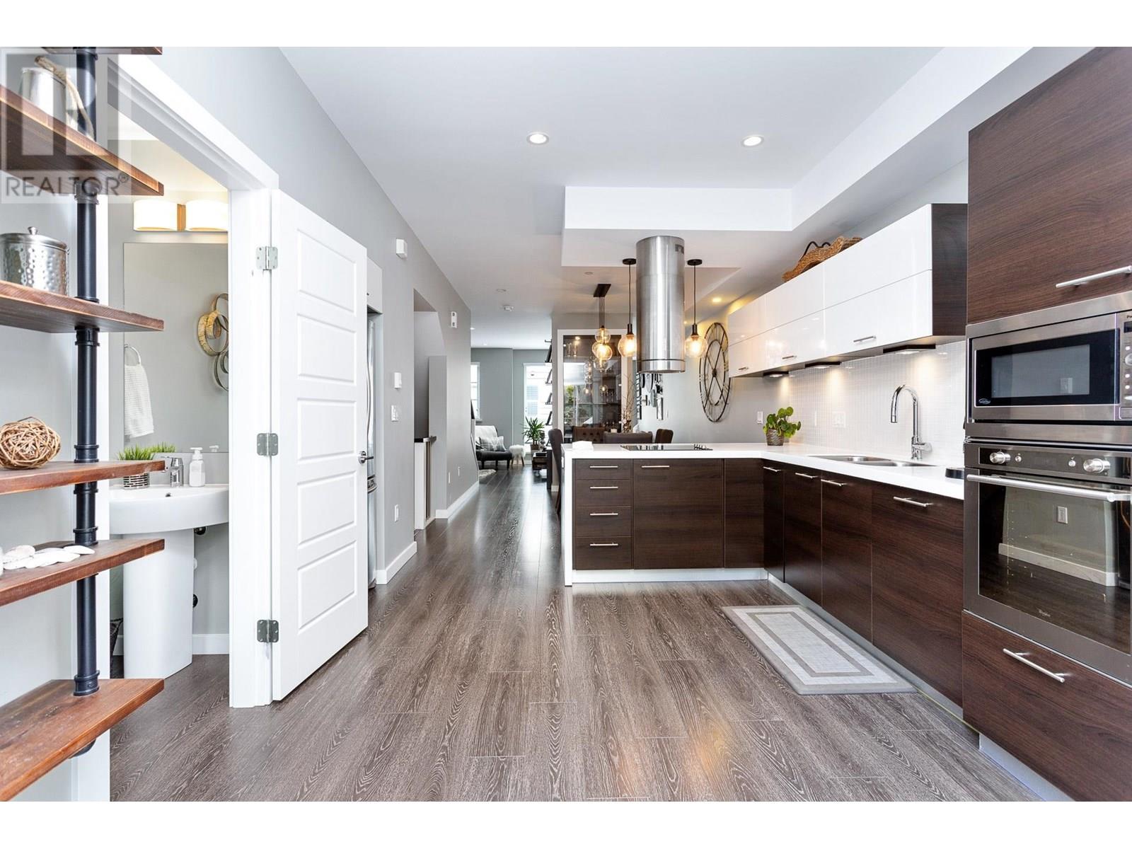 Photo 16 of 9 22388 124 Avenue, Maple Ridge BC