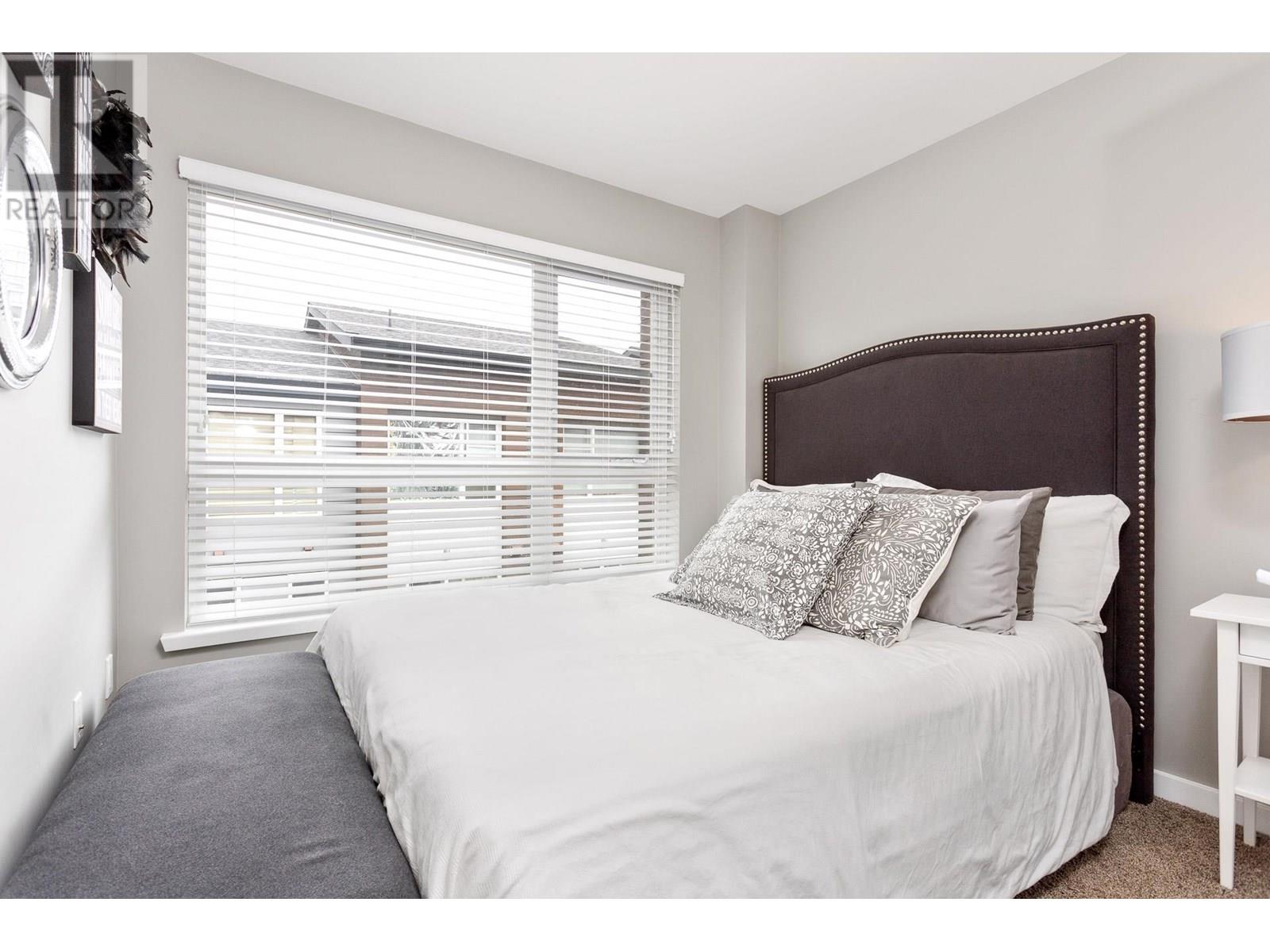 Photo 26 of 9 22388 124 Avenue, Maple Ridge BC