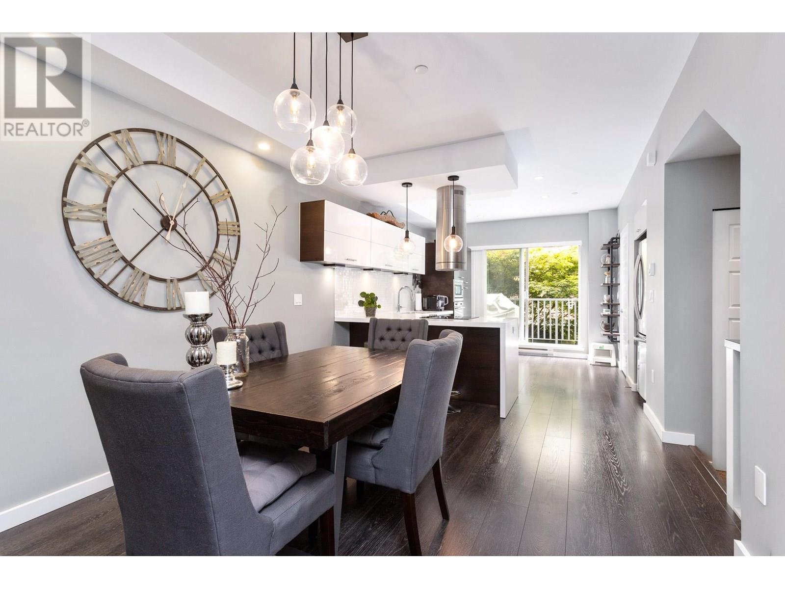 Photo 8 of 9 22388 124 Avenue, Maple Ridge BC