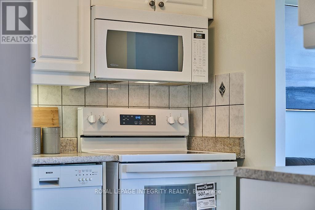 Photo 12 of 604 20 Chesterton Drive, Ottawa ON