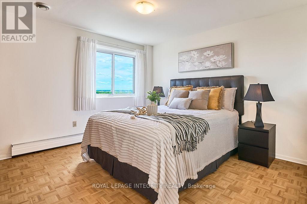 Photo 16 of 604 20 Chesterton Drive, Ottawa ON