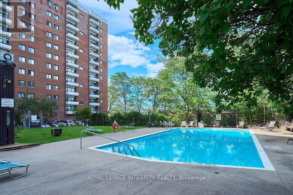 Photo 31 of 604 20 Chesterton Drive, Ottawa ON