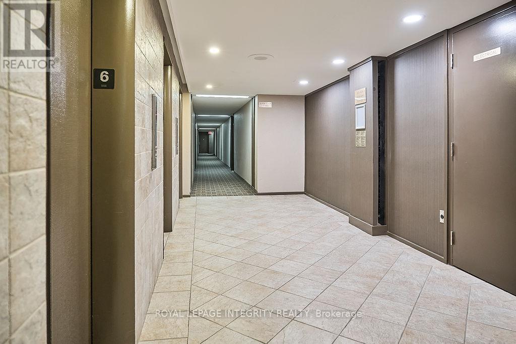 Photo 6 of 604 20 Chesterton Drive, Ottawa ON