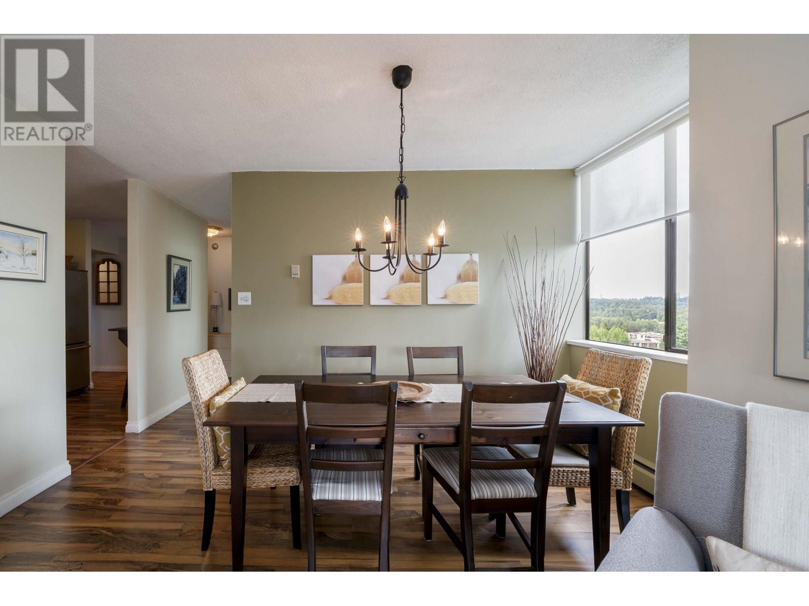 Photo 6 of 1105 3737 Bartlett Court, Burnaby BC