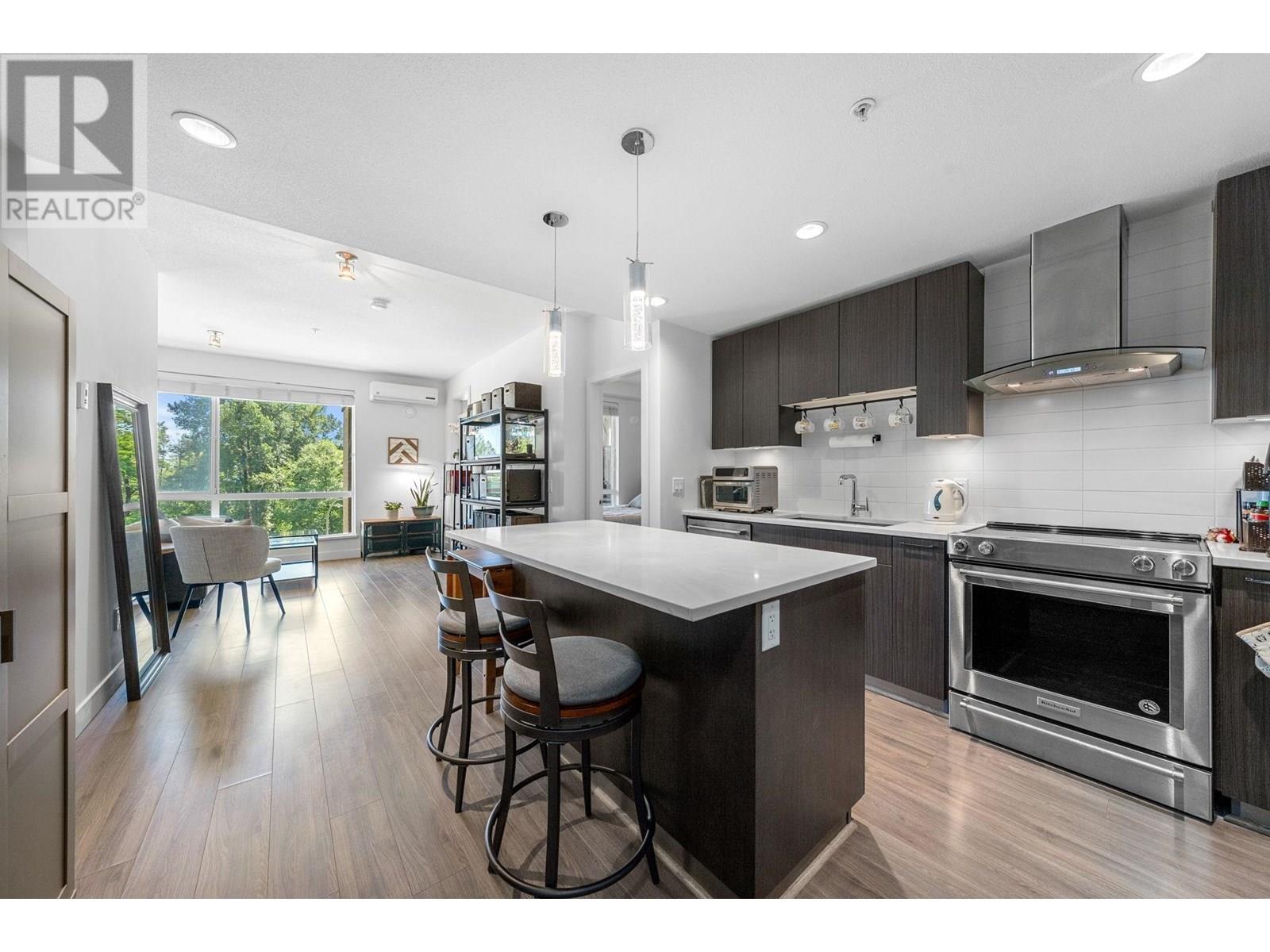 Photo 40 of 412 719 W 3rd Street, North Vancouver BC