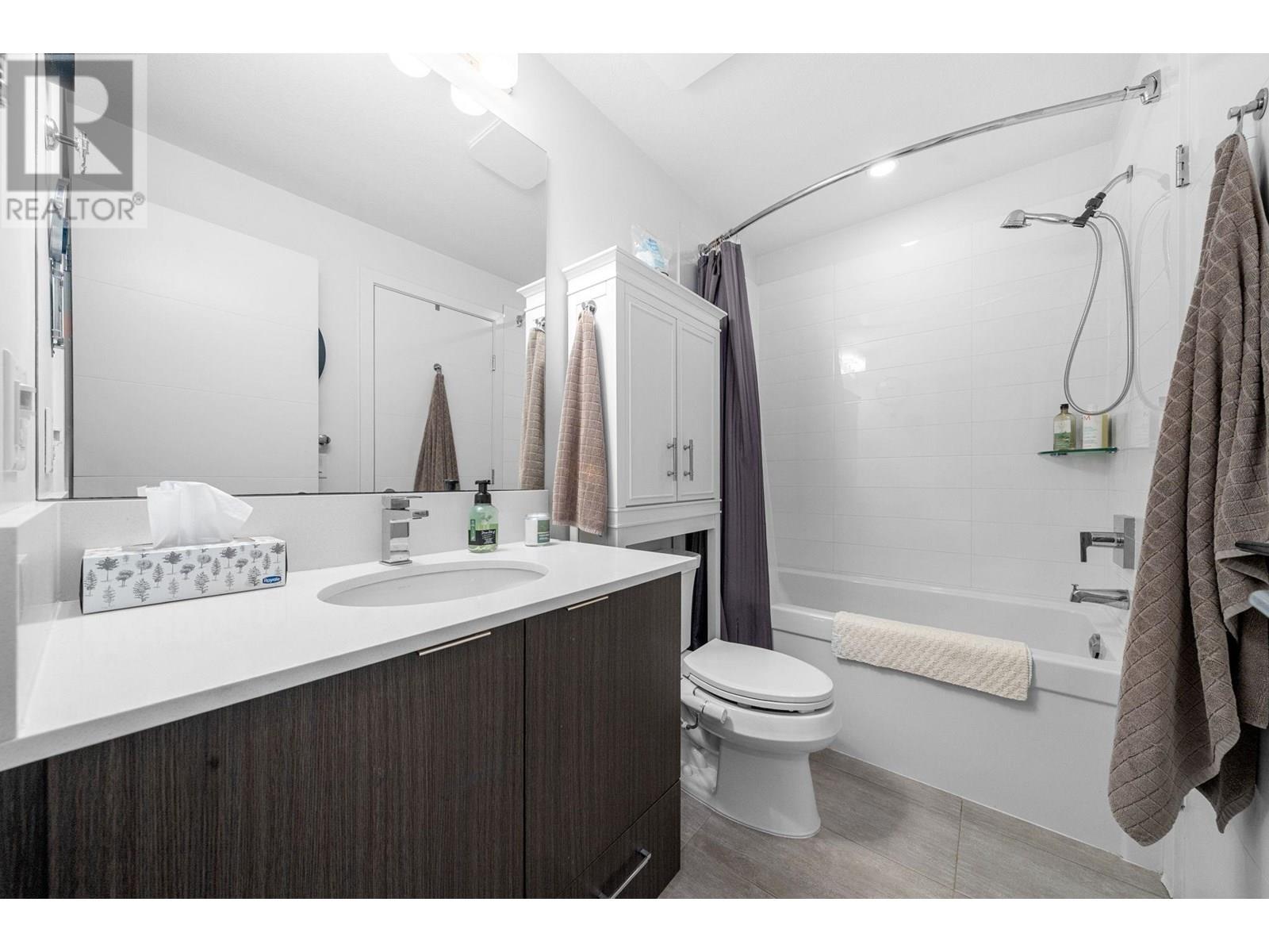 Photo 12 of 412 719 W 3rd Street, North Vancouver BC