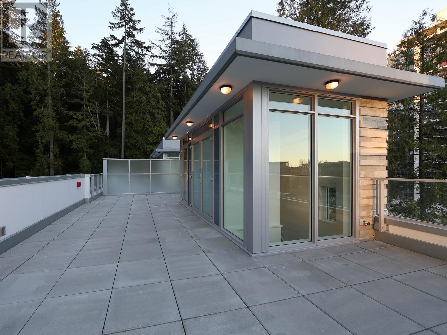 TH2 3355 BINNING ROAD, Vancouver