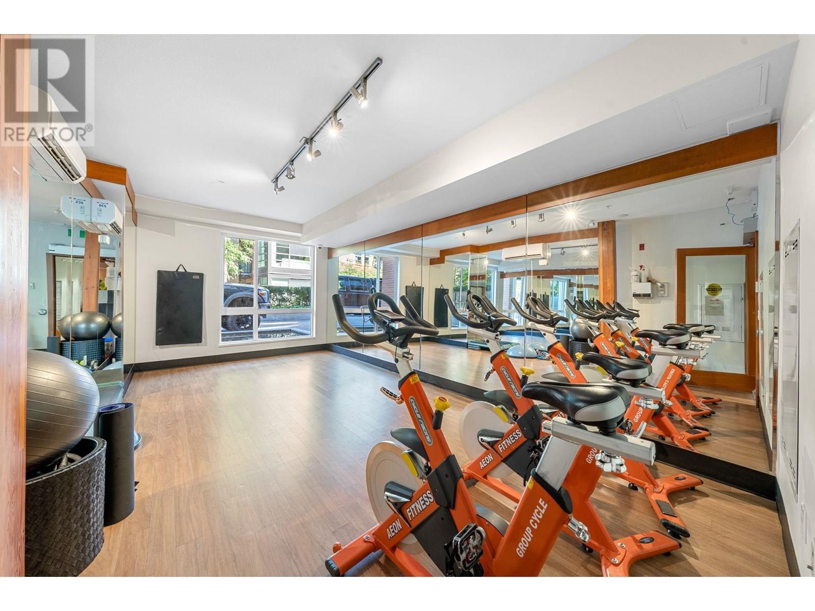 Photo 11 of 412 719 W 3rd Street, North Vancouver BC