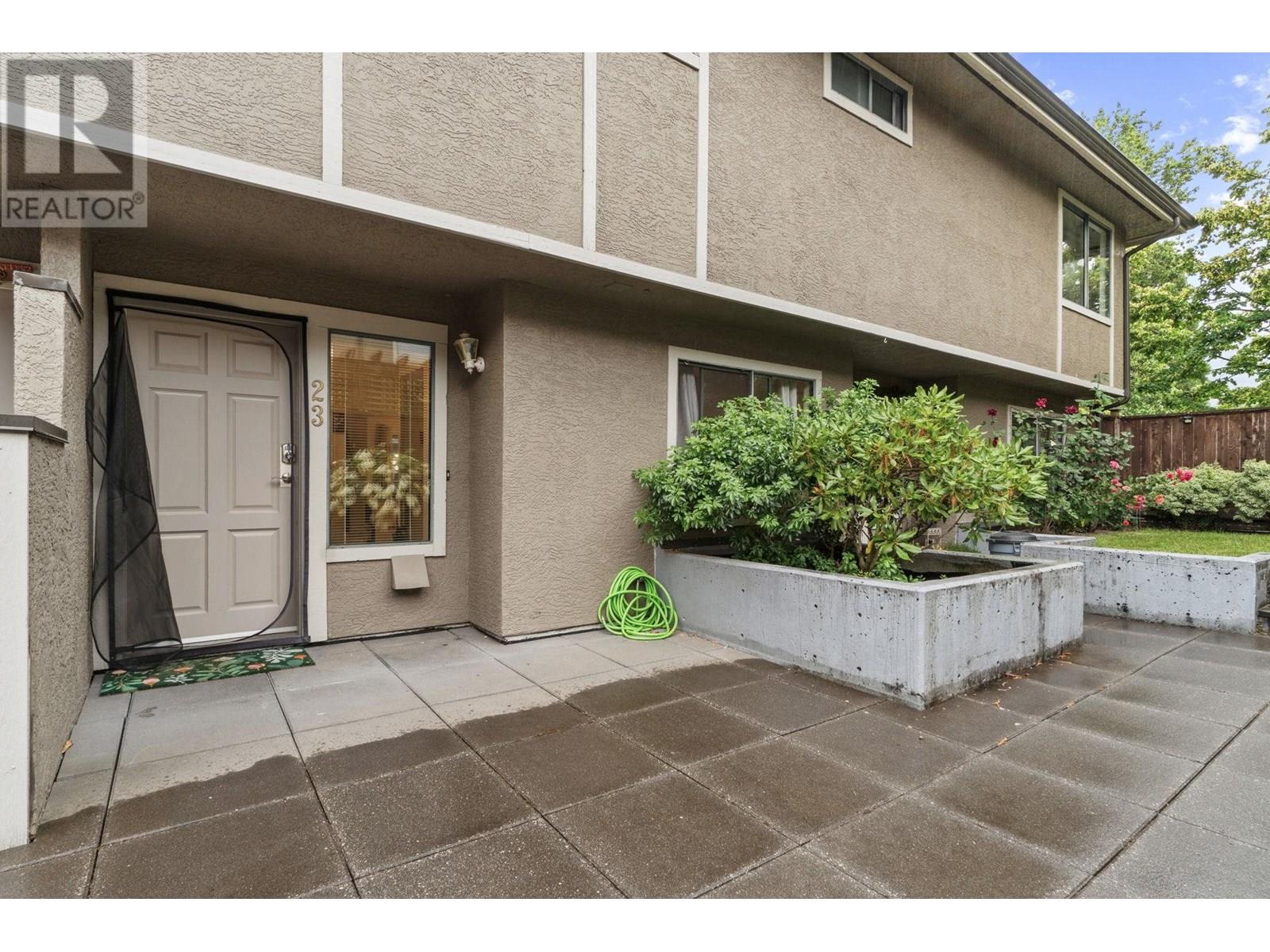Photo 17 of 23 2133 St Georges Avenue, North Vancouver BC