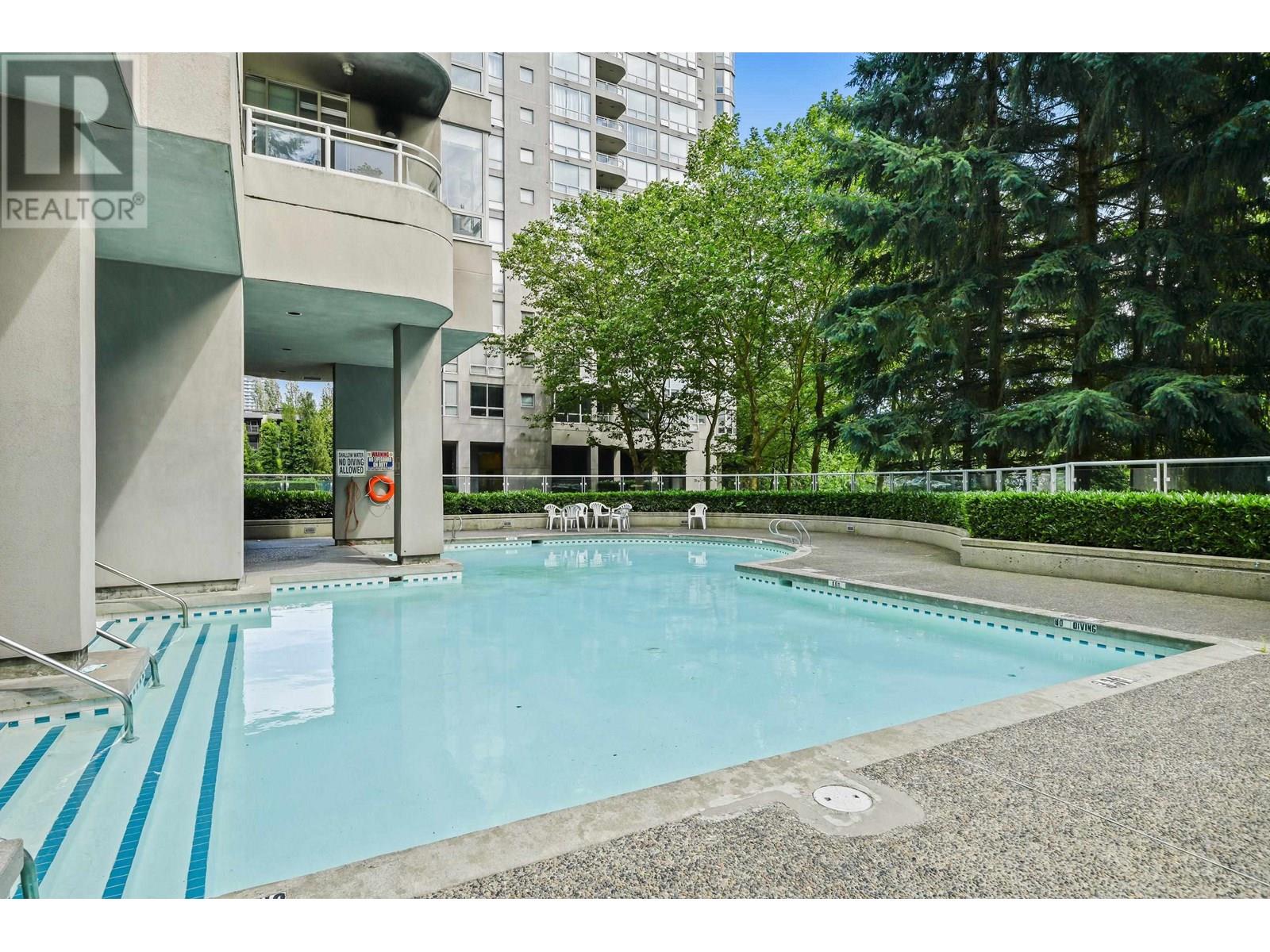Photo 29 of 2305 9603 Manchester Drive, Burnaby BC