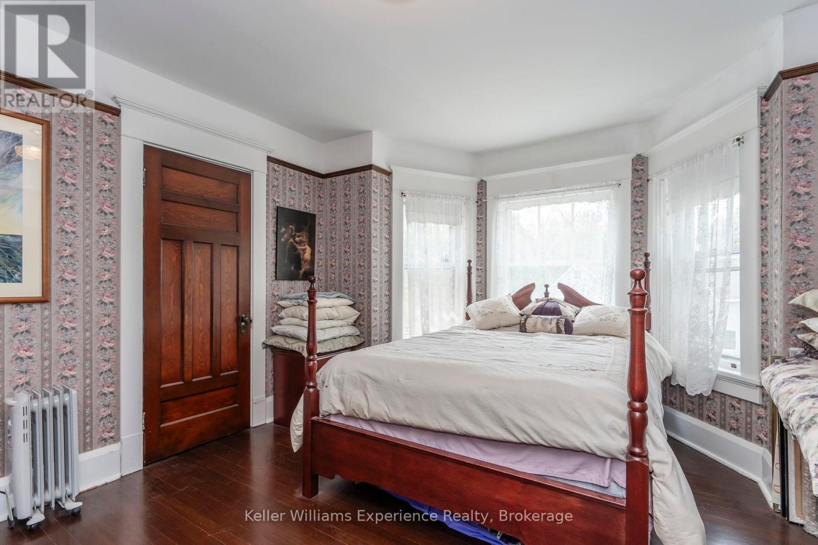 Photo 16 of 117 121 Richard Street, Tay ON