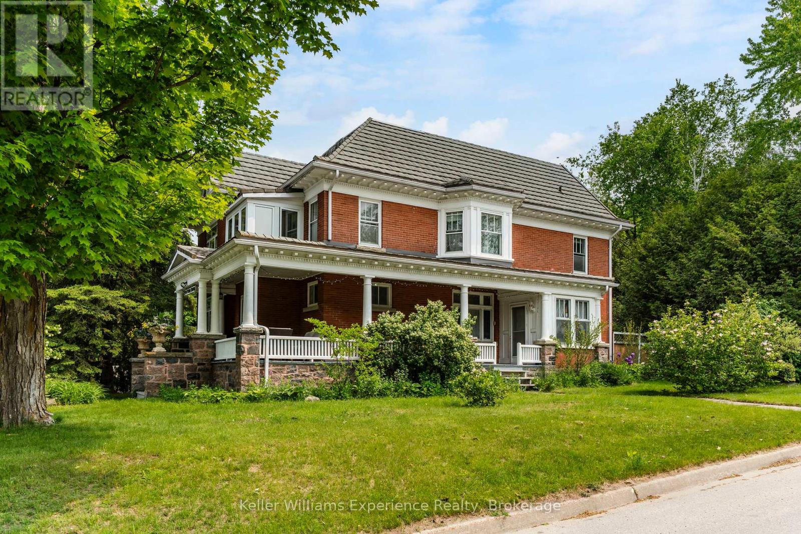 Photo 19 of 117 121 Richard Street, Tay ON