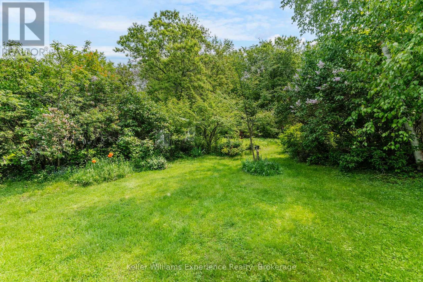 Photo 31 of 117 121 Richard Street, Tay ON
