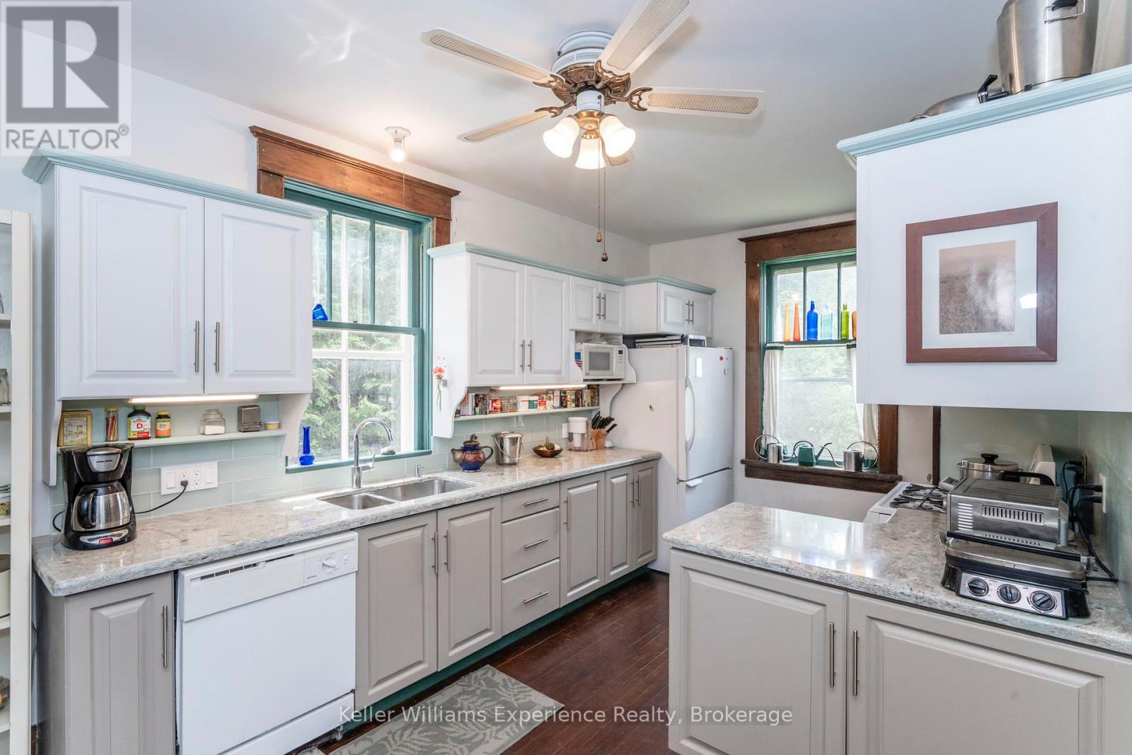 Photo 8 of 117 121 Richard Street, Tay ON