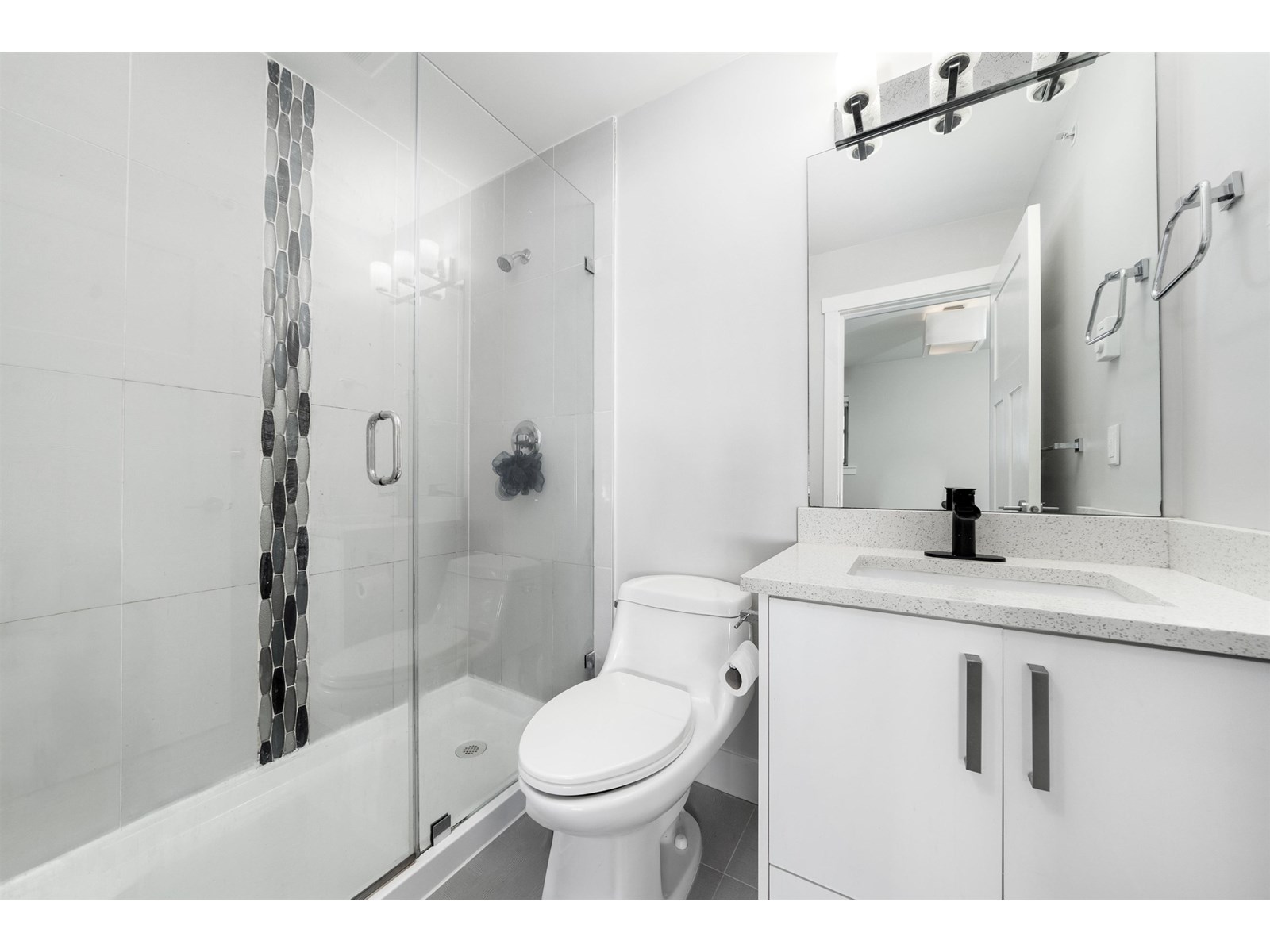 Photo 16 of 33 20856 76 Avenue, Langley BC