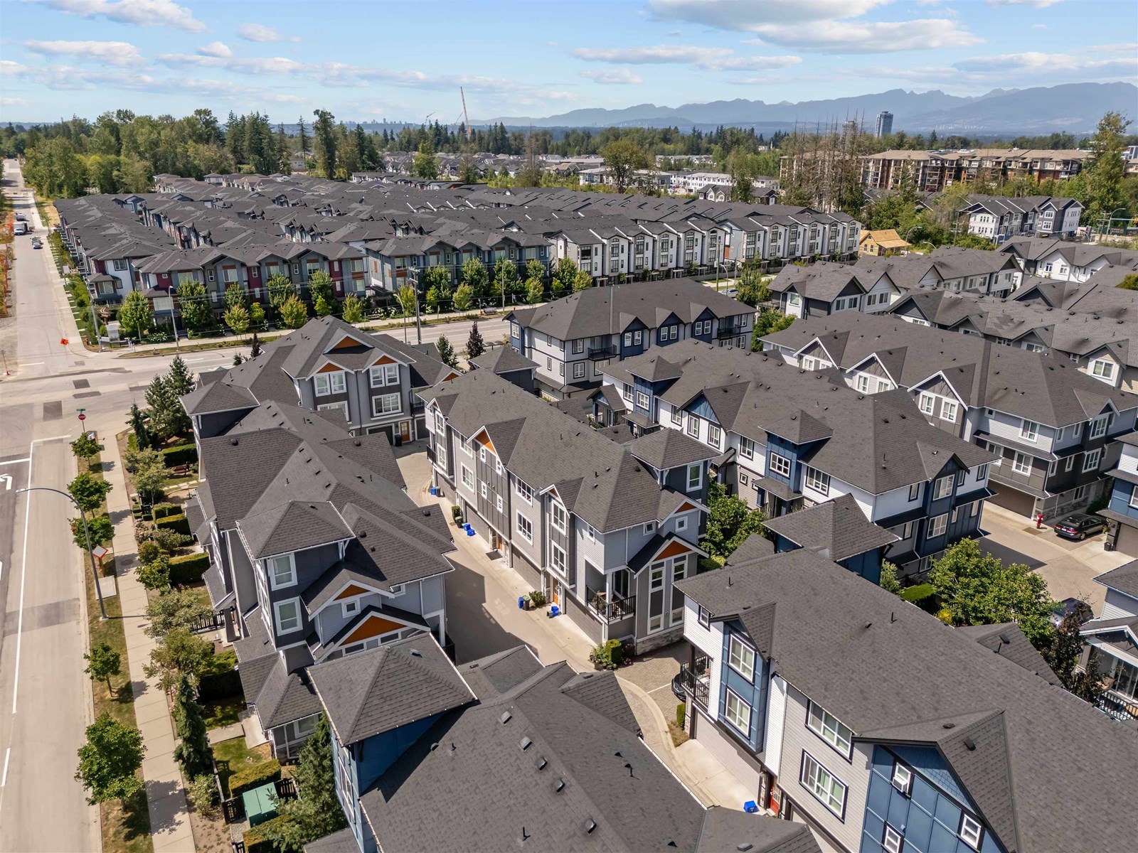 Photo 4 of 33 20856 76 Avenue, Langley BC
