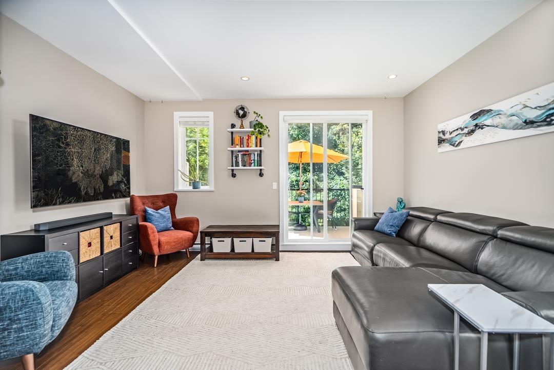 Photo 5 of 5 15588 32 Avenue, Surrey BC