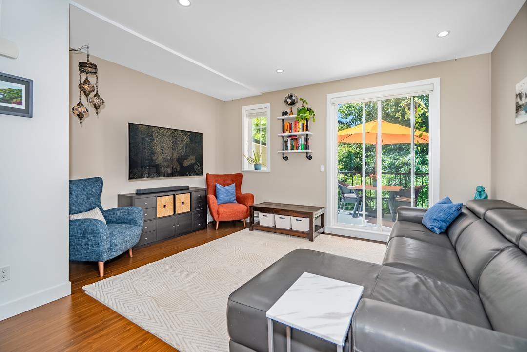 Photo 6 of 5 15588 32 Avenue, Surrey BC