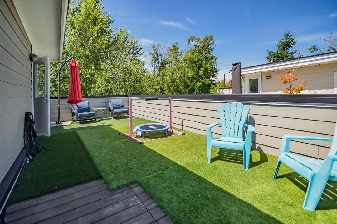 Photo 25 of 5 15588 32 Avenue, Surrey BC
