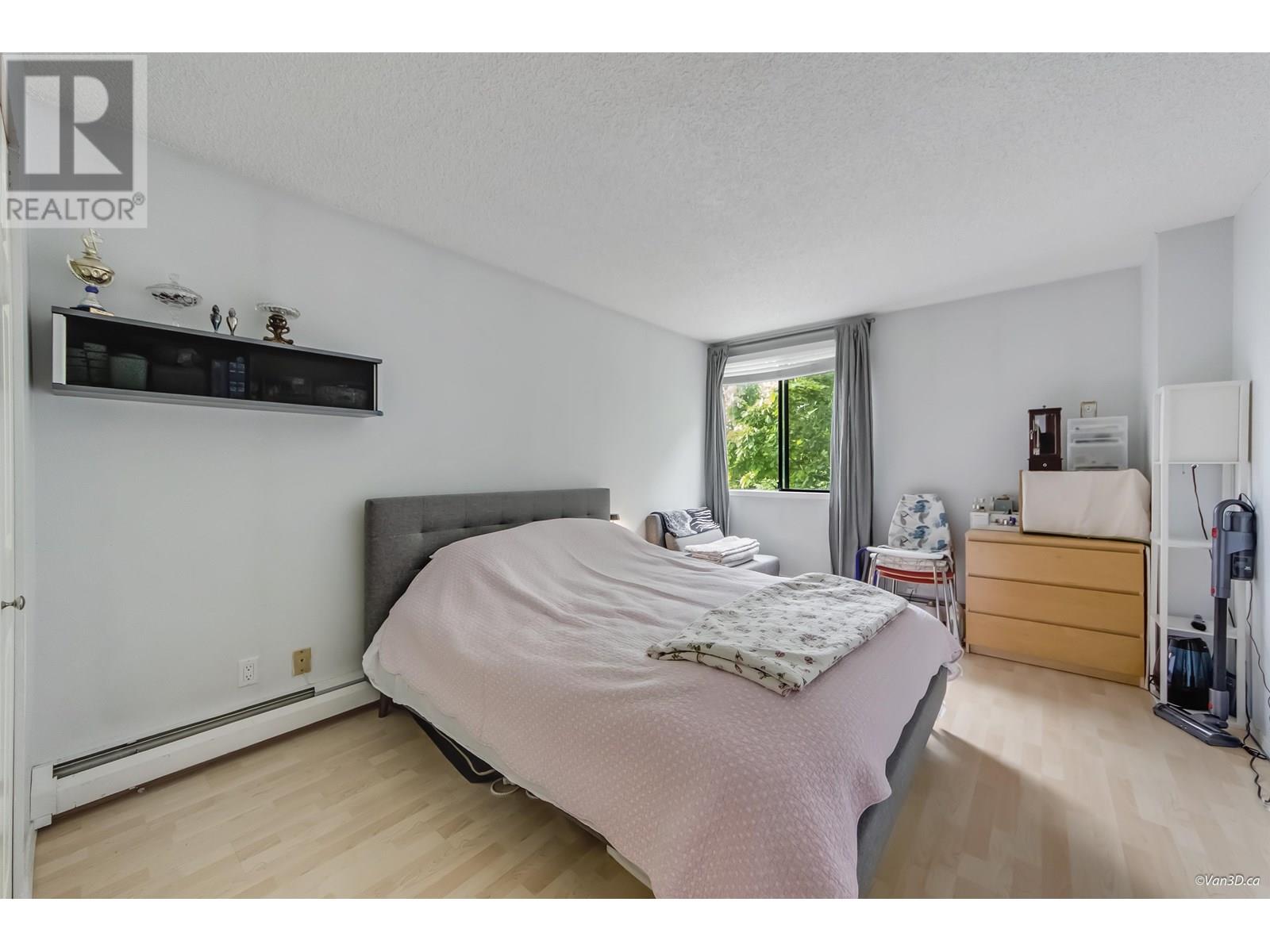 Photo 14 of 304 7100 Gilbert Road, Richmond BC