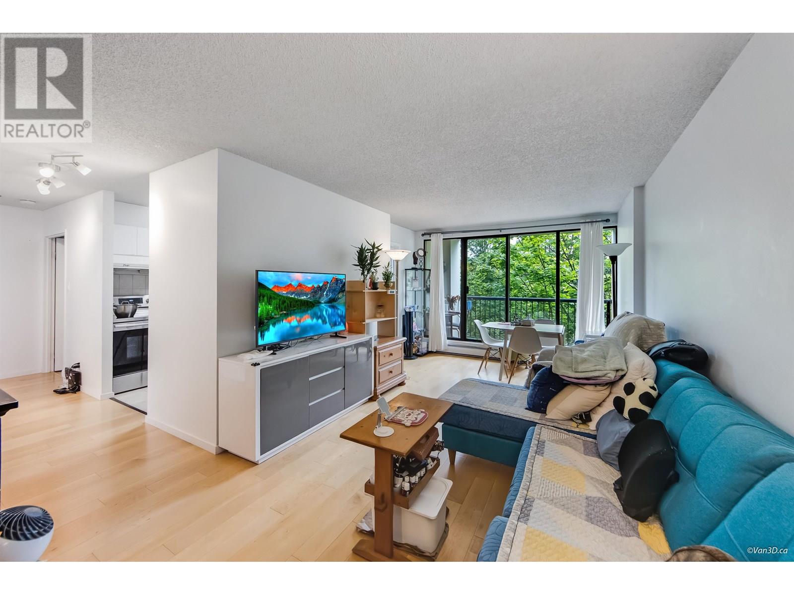 Photo 6 of 304 7100 Gilbert Road, Richmond BC