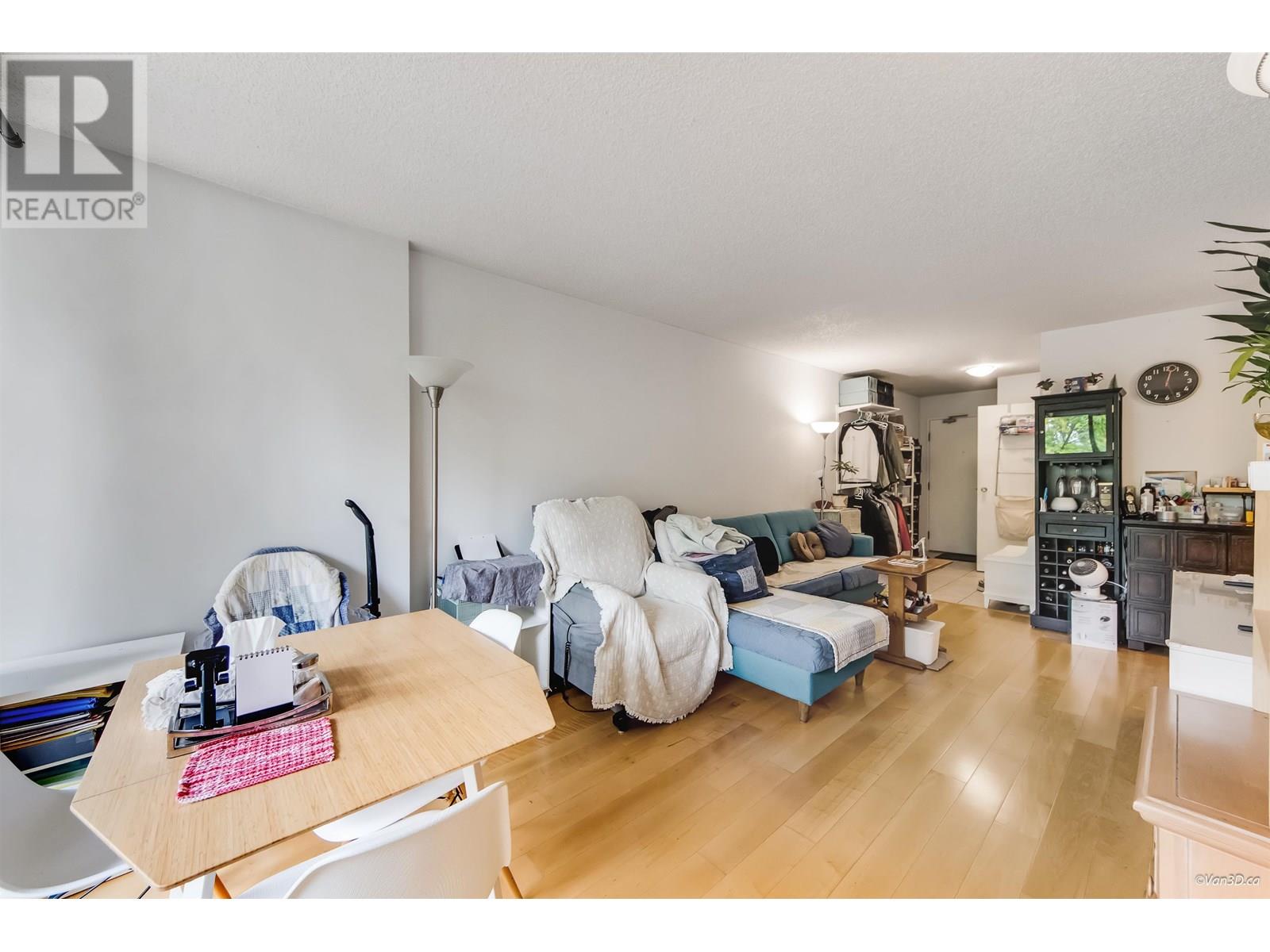 Photo 9 of 304 7100 Gilbert Road, Richmond BC