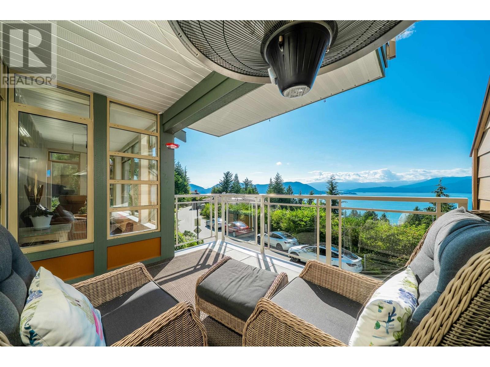 8664 SEASCAPE DRIVE, West Vancouver