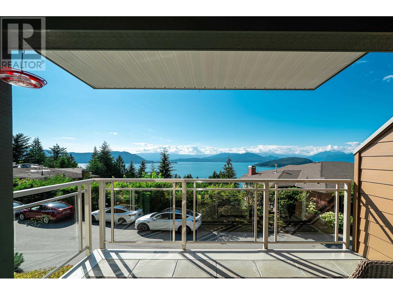 8664 SEASCAPE DRIVE, West Vancouver