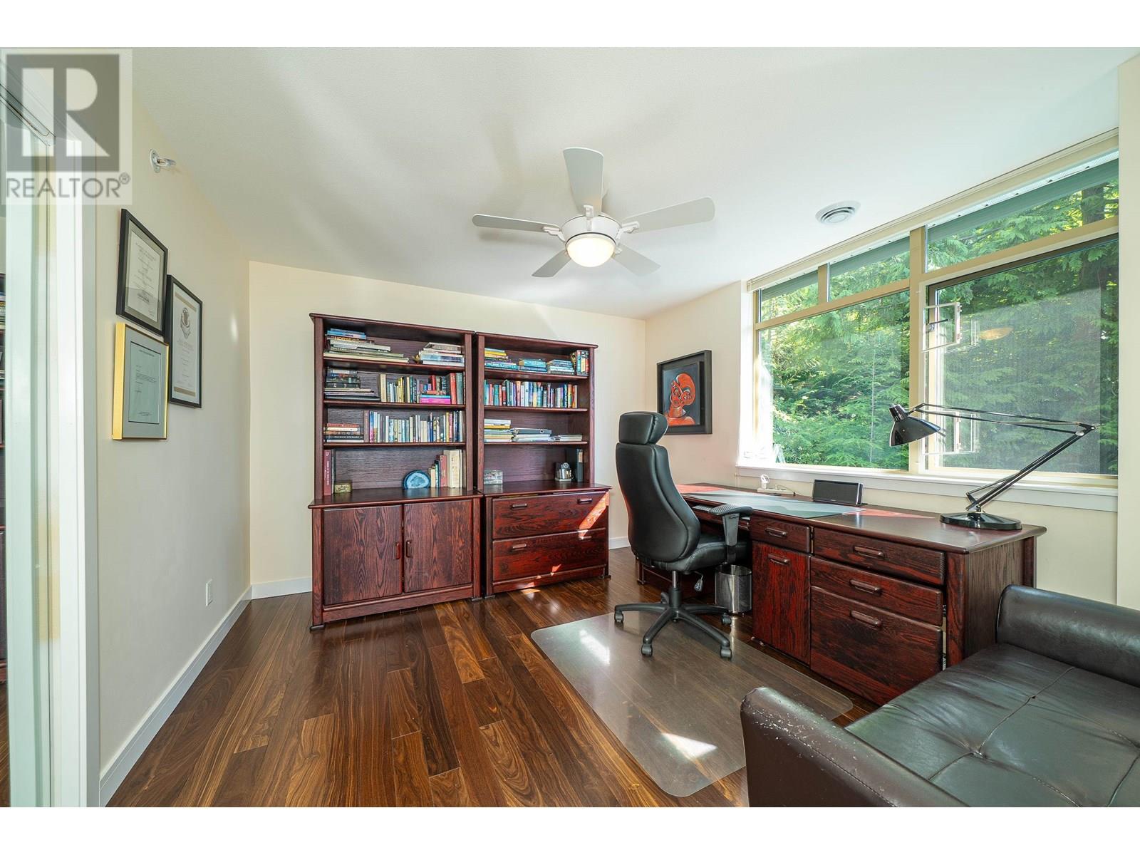 8664 SEASCAPE DRIVE, West Vancouver
