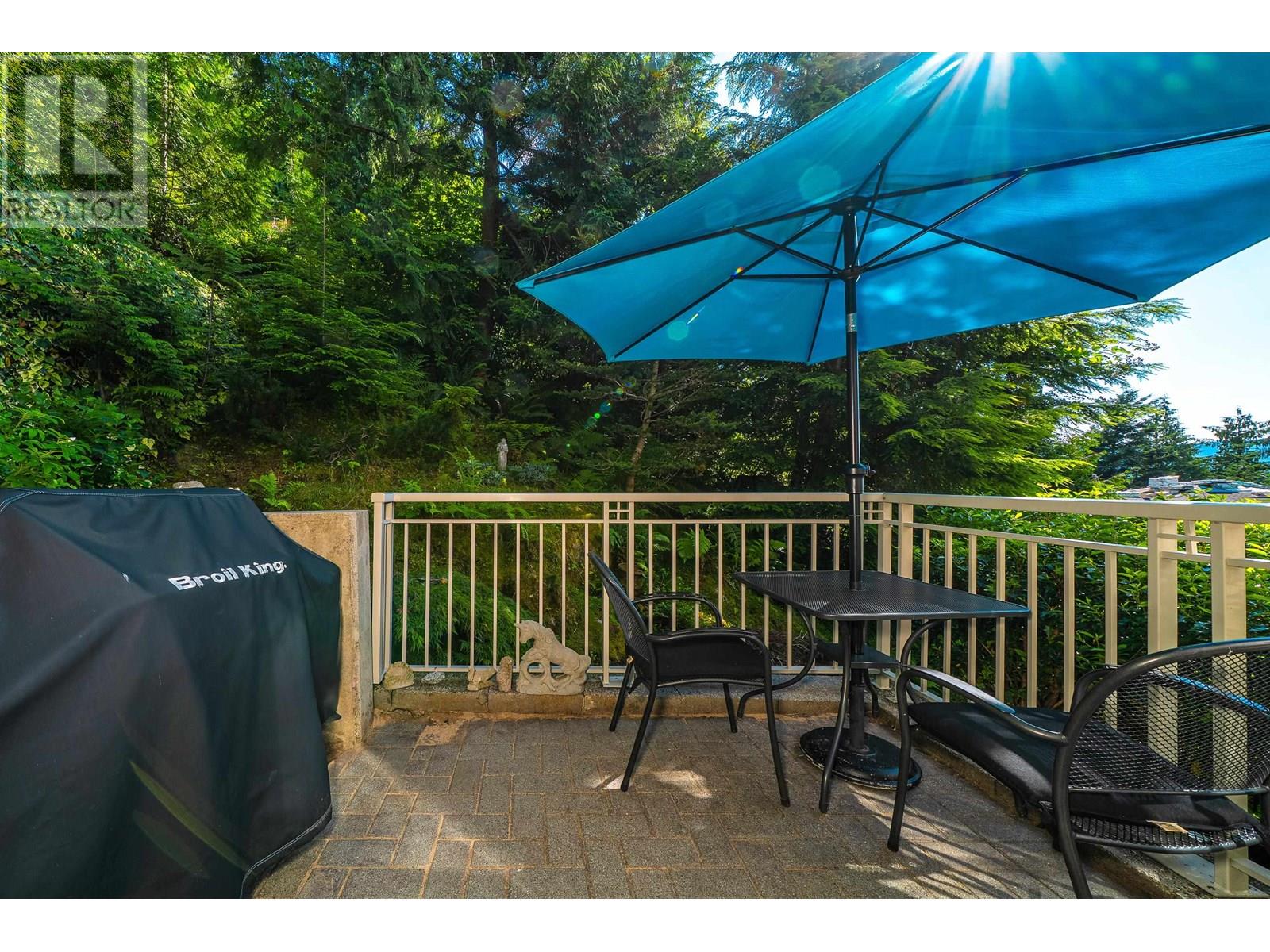 8664 SEASCAPE DRIVE, West Vancouver