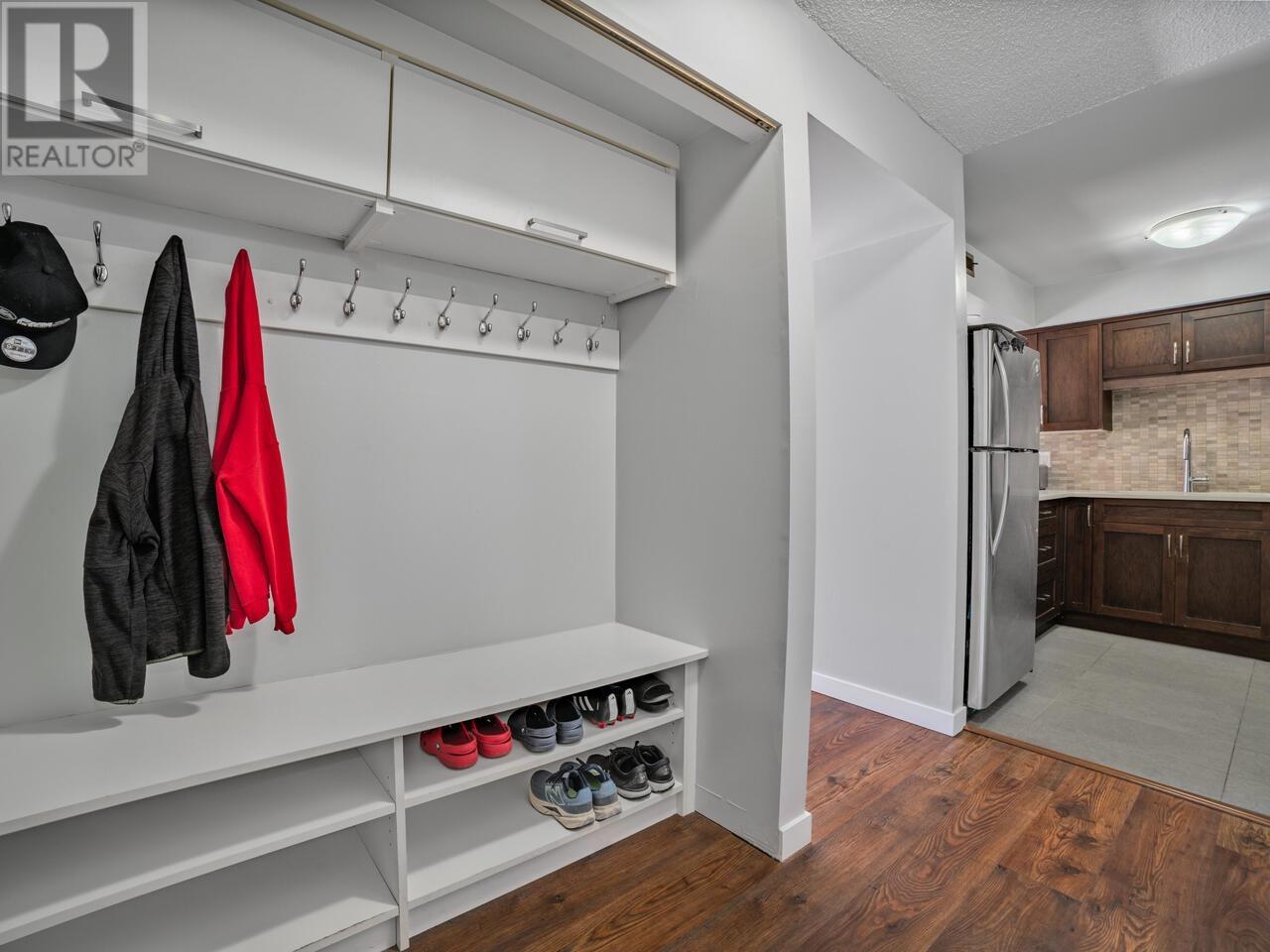 Photo 2 of 1825 Goleta Drive, Burnaby BC