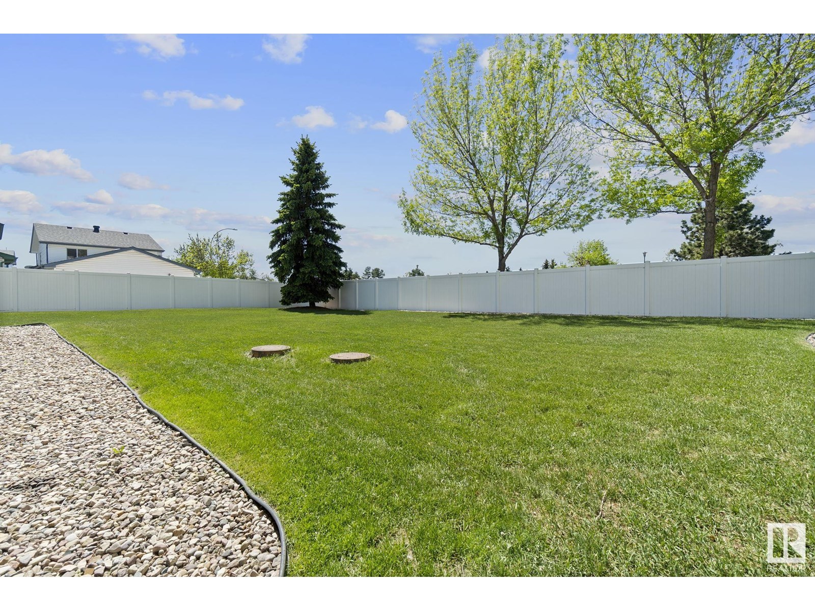 Photo 54 of 8351 160 Av Nw, Edmonton AB
