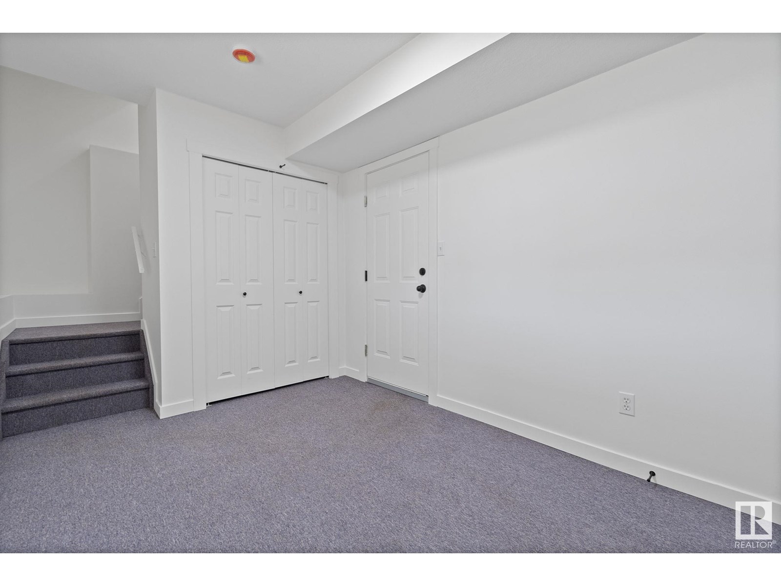 Photo 38 of 8351 160 Av Nw, Edmonton AB