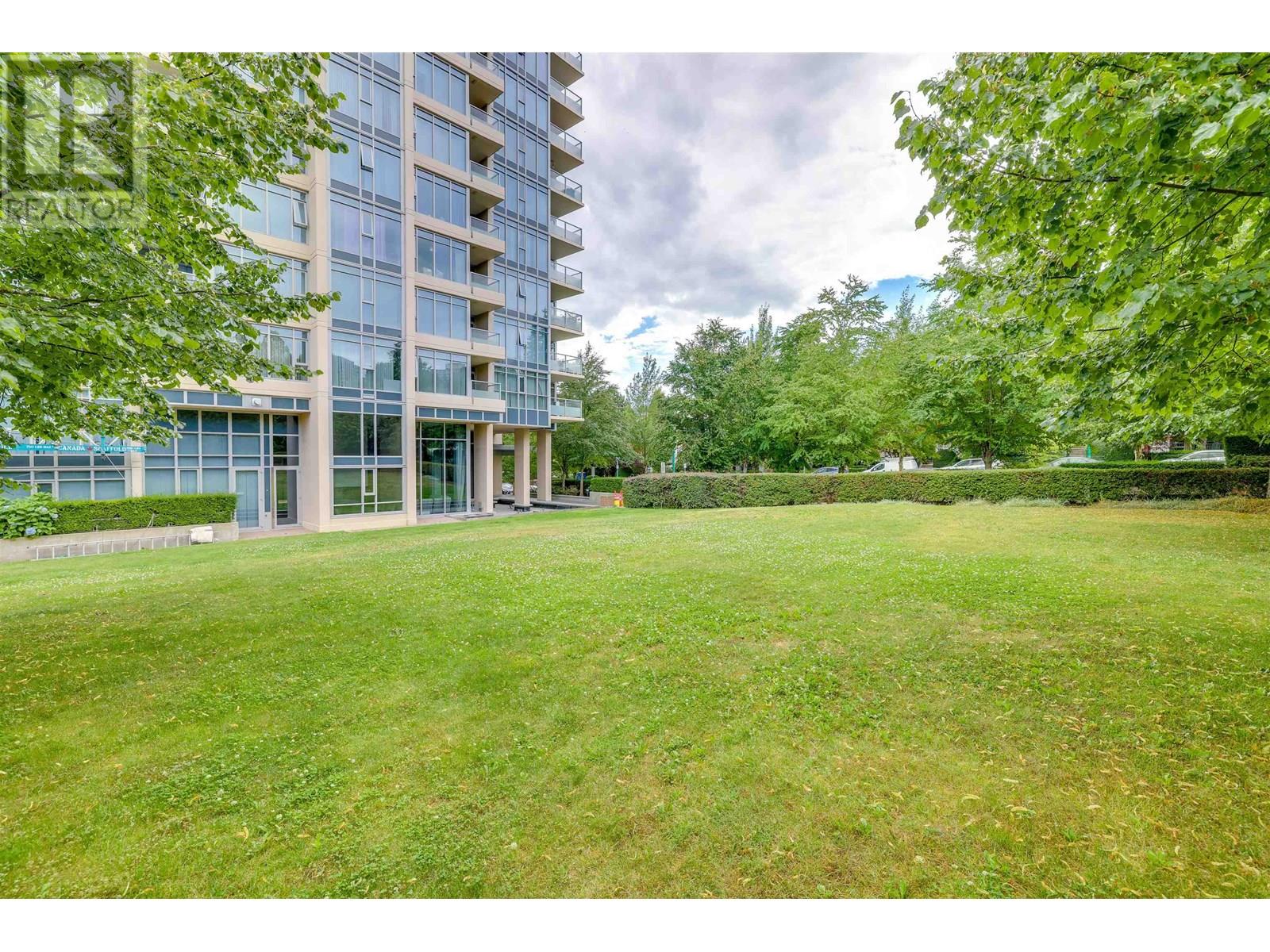 Photo 1 of 303 7090 Edmonds Street, Burnaby BC