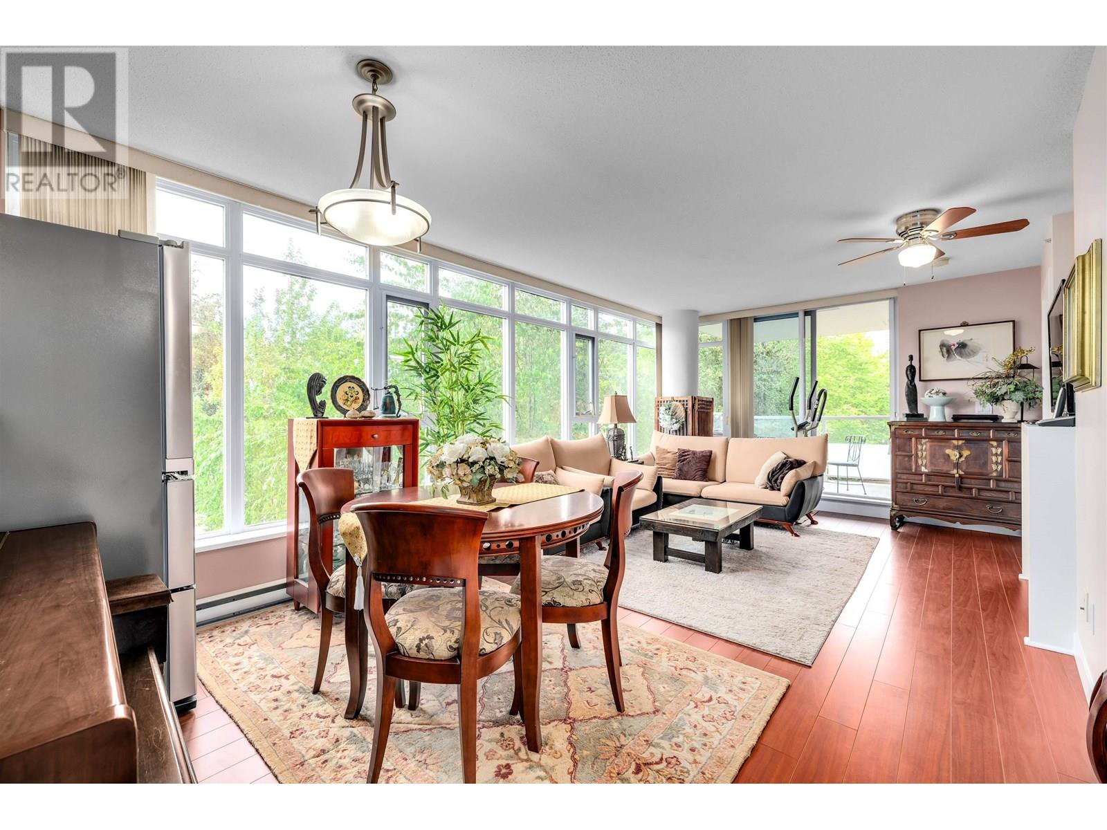 Photo 12 of 303 7090 Edmonds Street, Burnaby BC