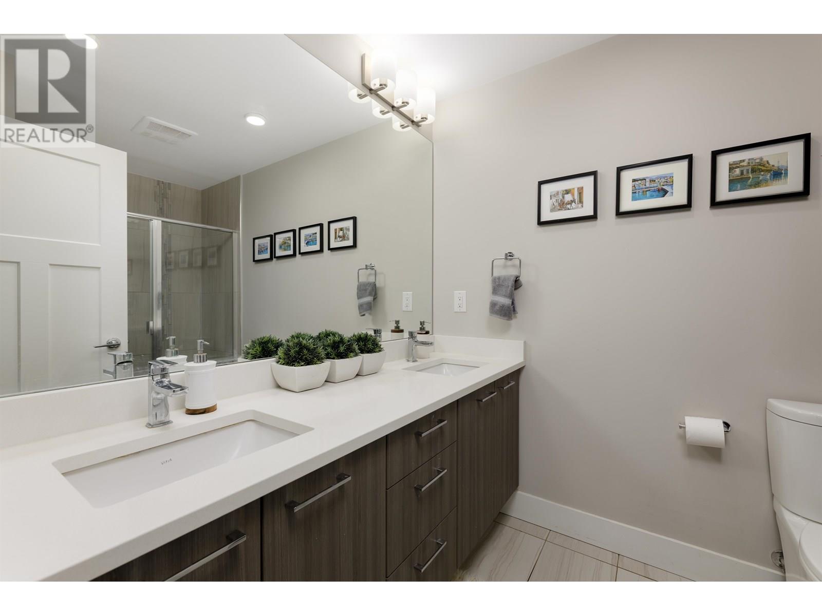 Photo 13 of 122 4690 Hawk Lane, Tsawwassen BC