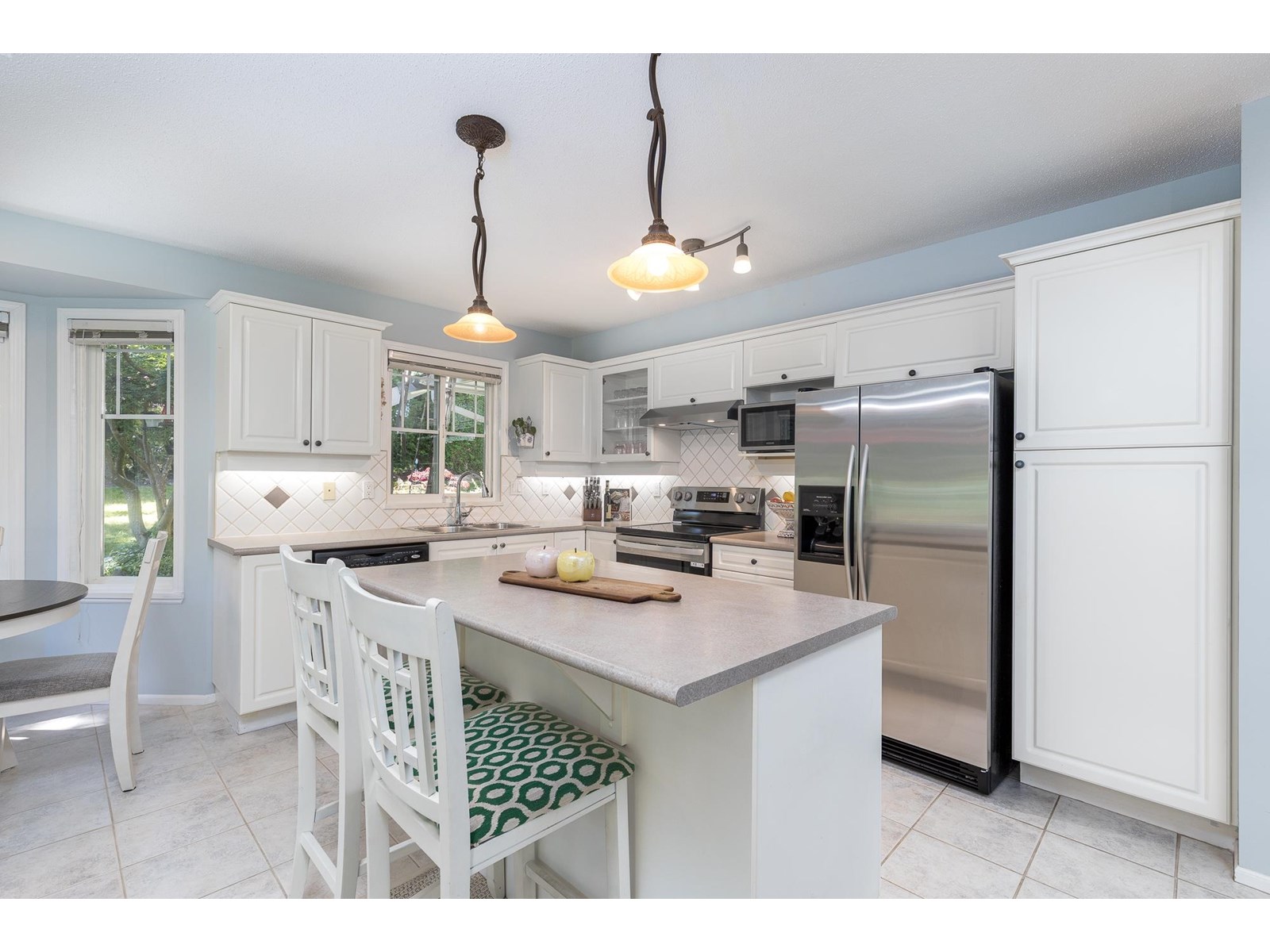 Photo 11 of 27 6488 168 Street, Surrey BC